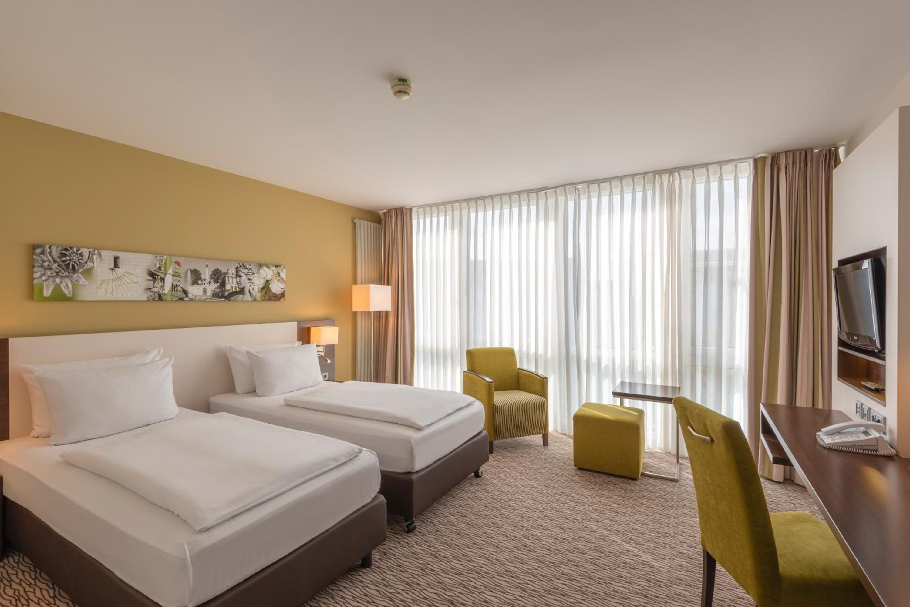 Standard Double Room - Photo 3