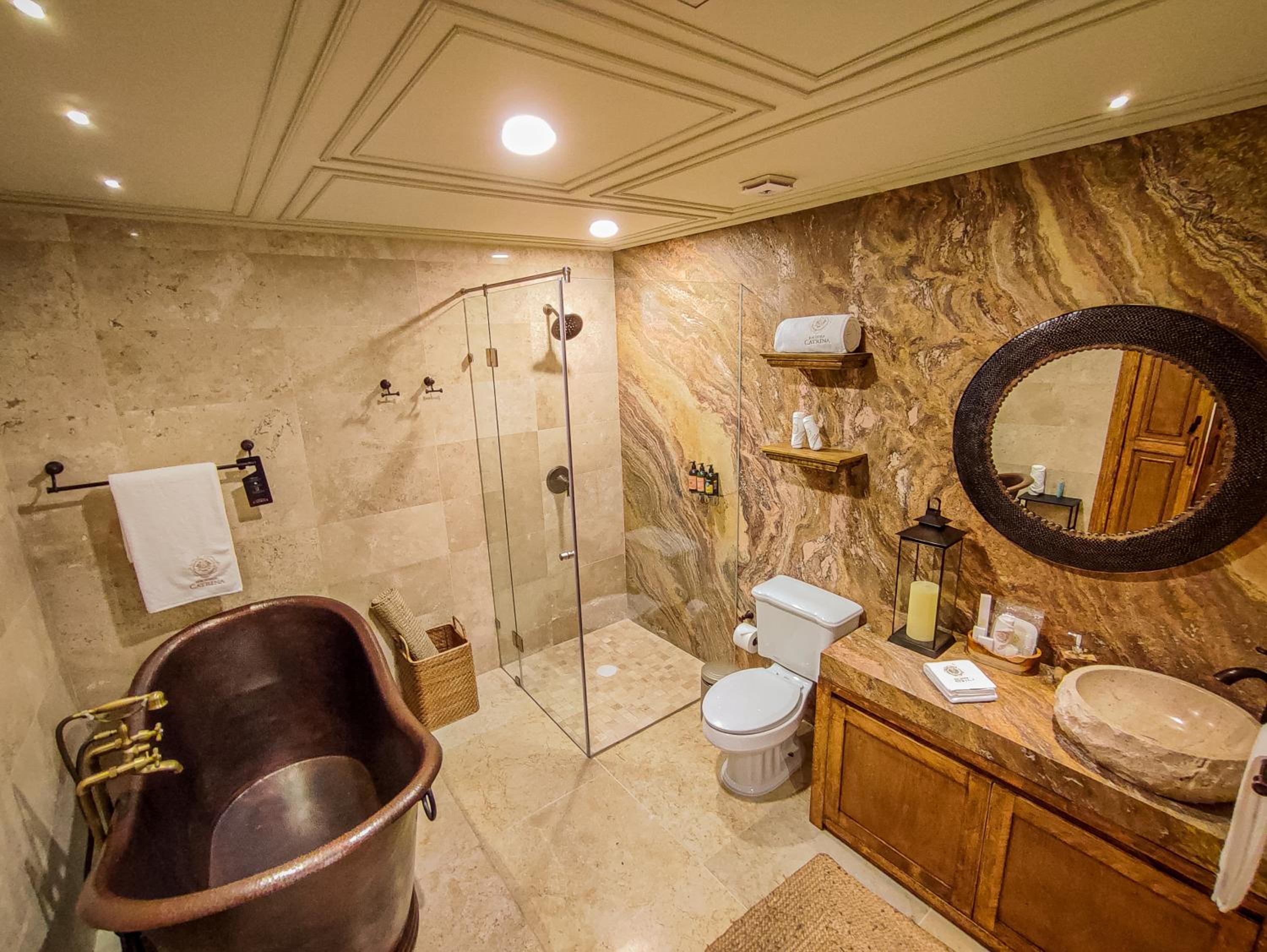 Suite - Photo 5