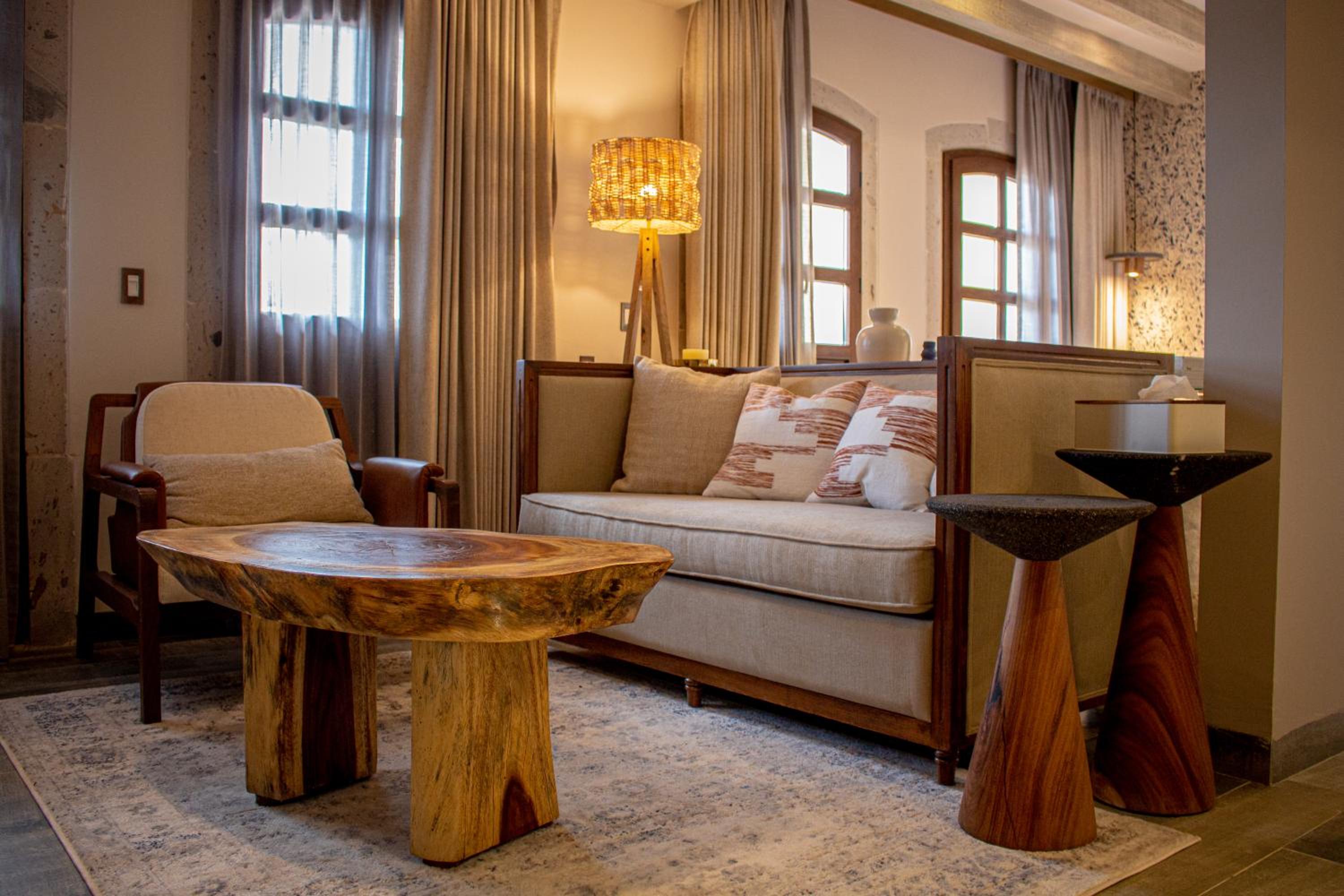 Suite - Photo 4