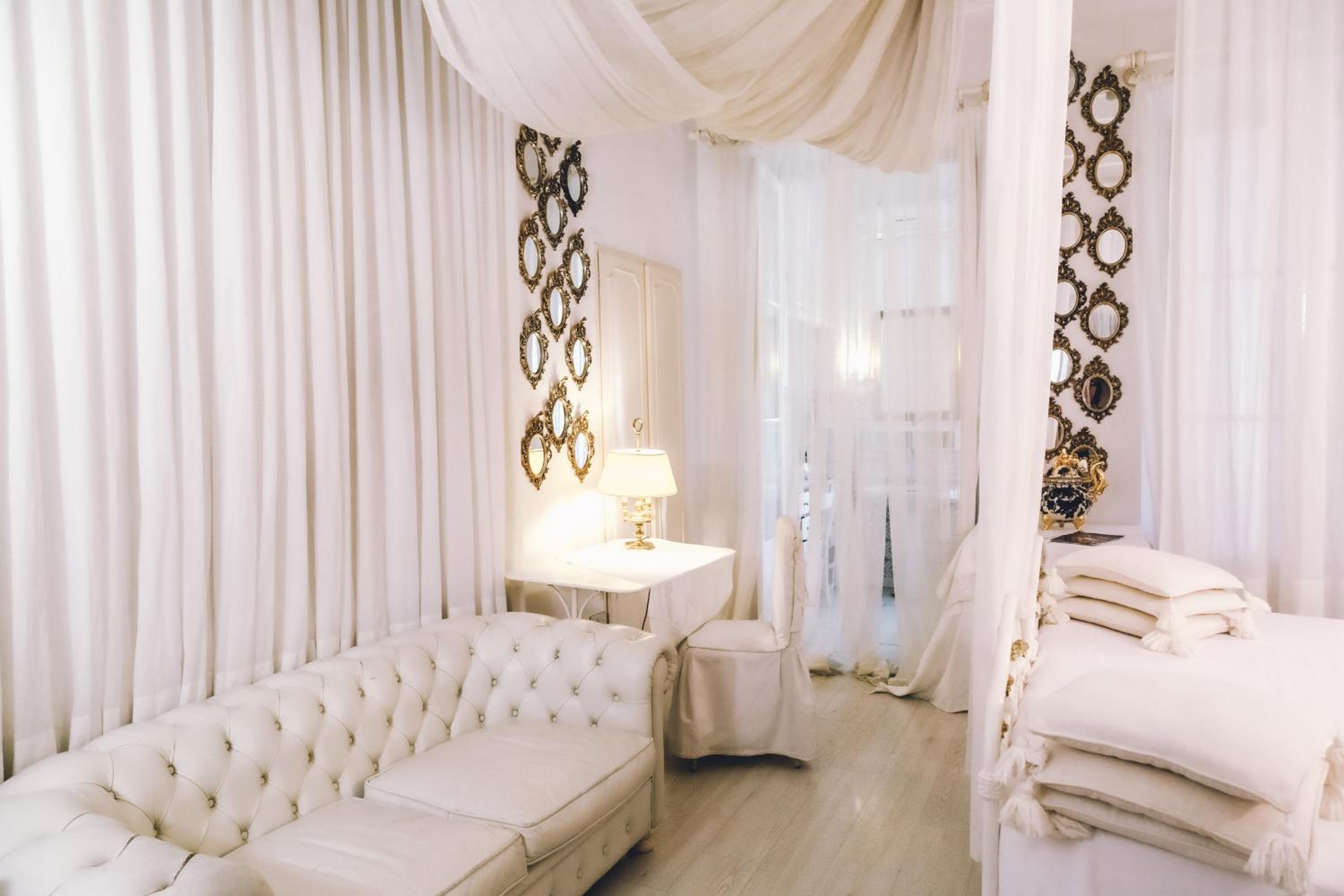 Standard Double Room - Photo 2