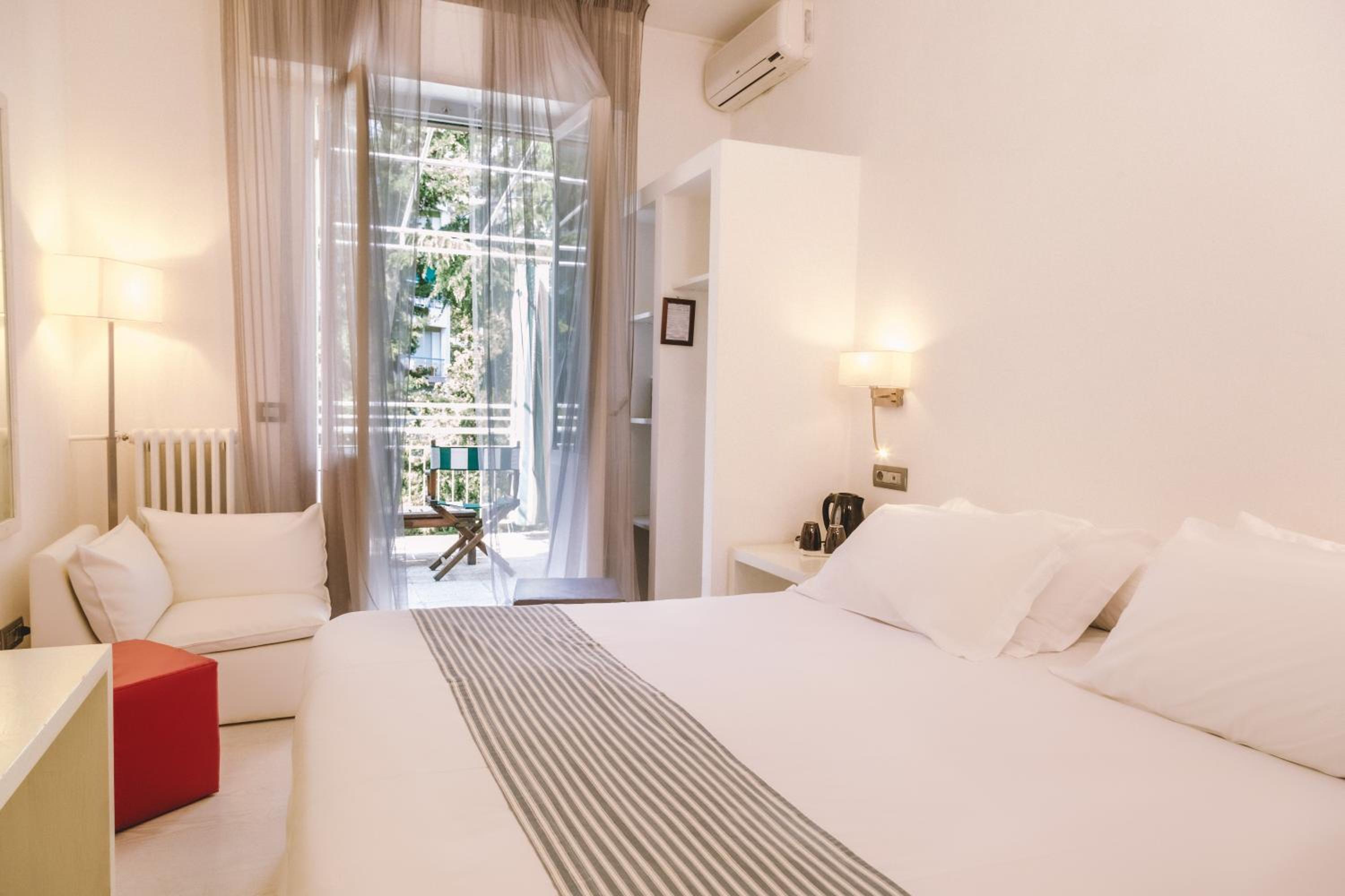 Superior Double Room - Photo 2