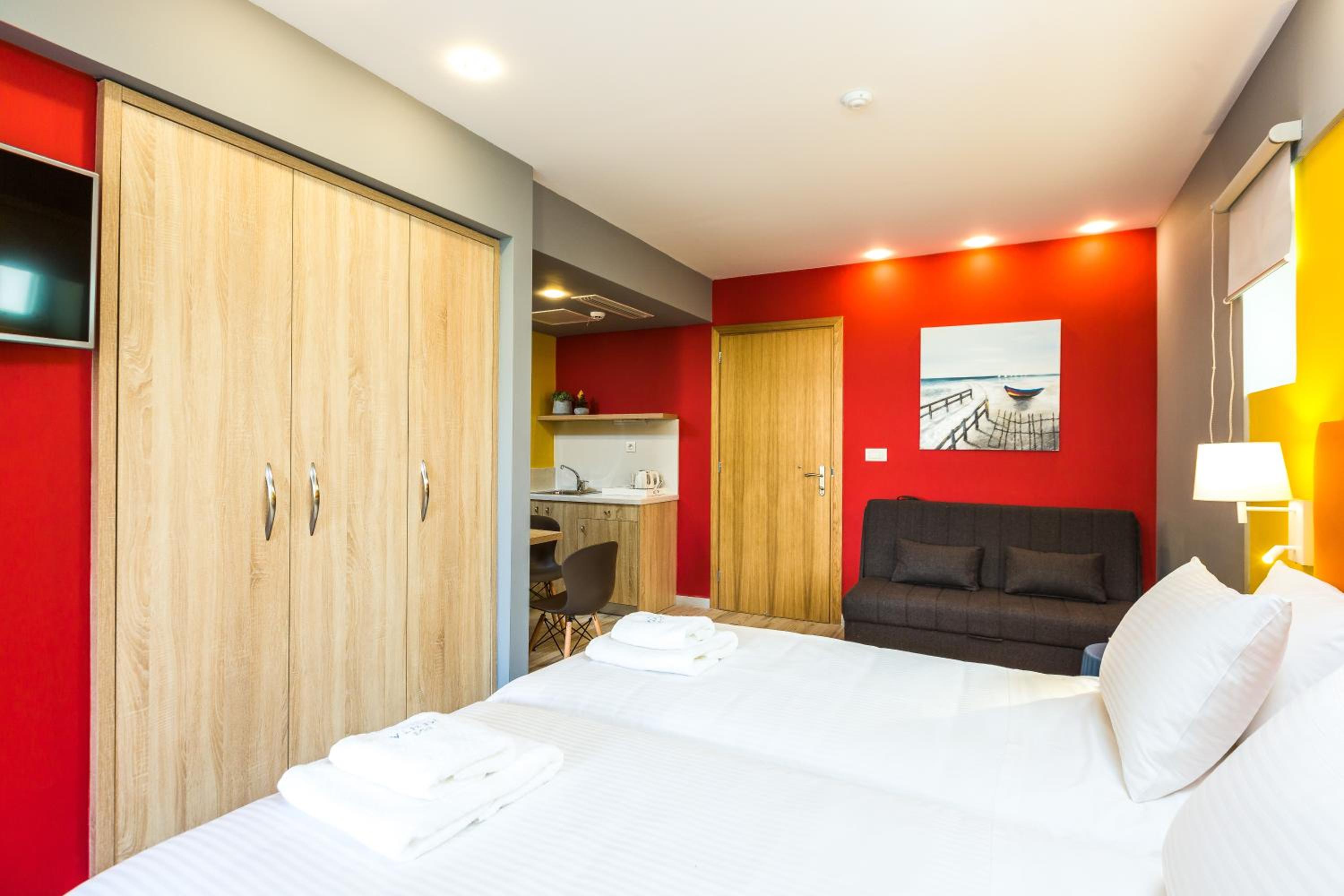 Standard Double or Twin Room - Photo 2