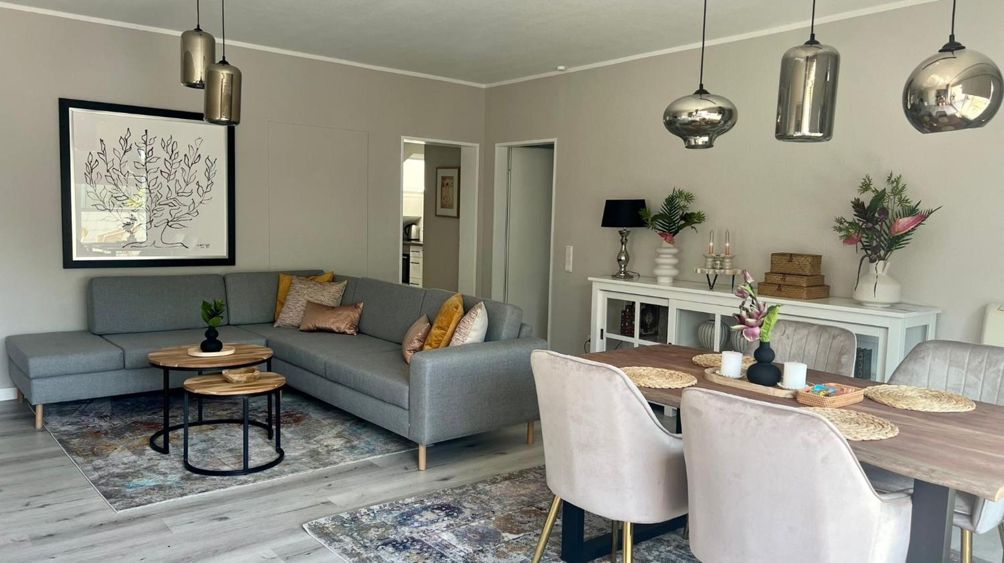 Family Room - Photo 13