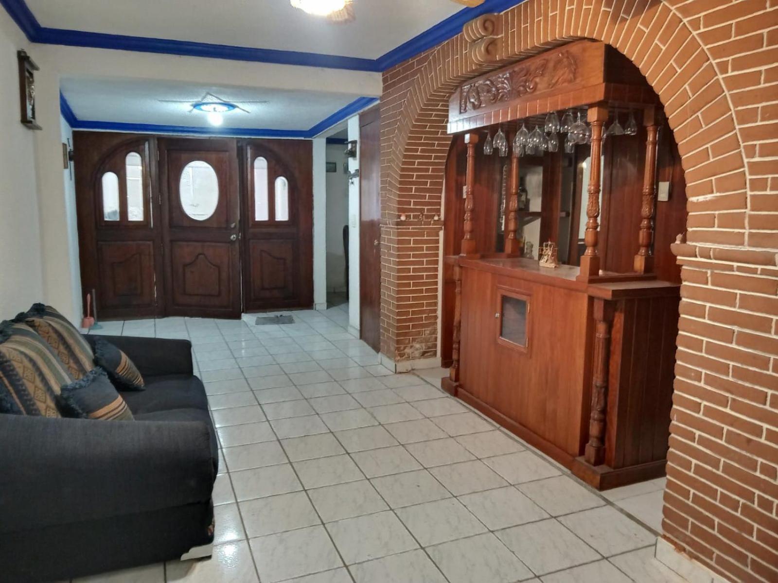 One-Bedroom House photo 3