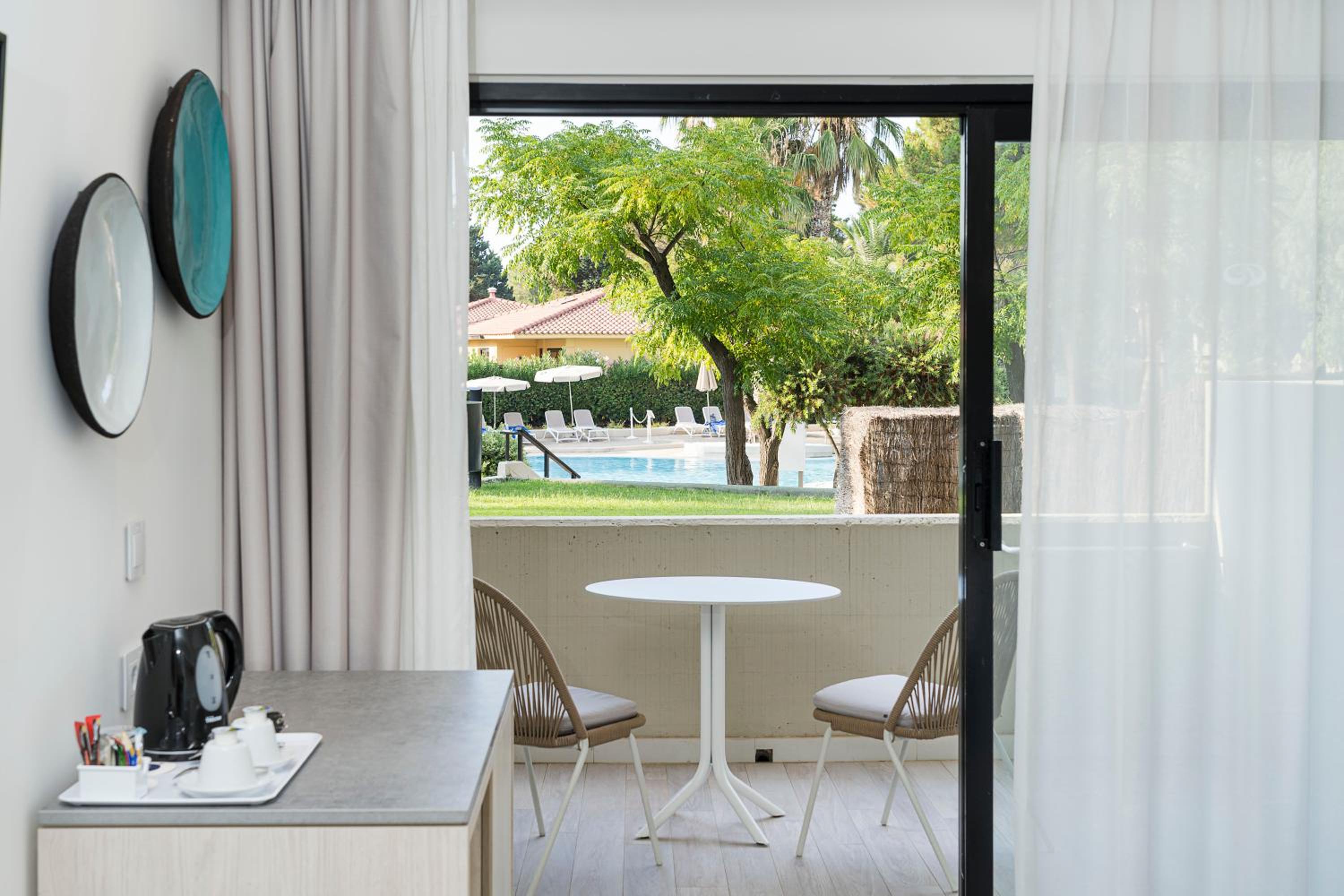 Signature Level Deluxe Pool View Spa Included thumbnail 6