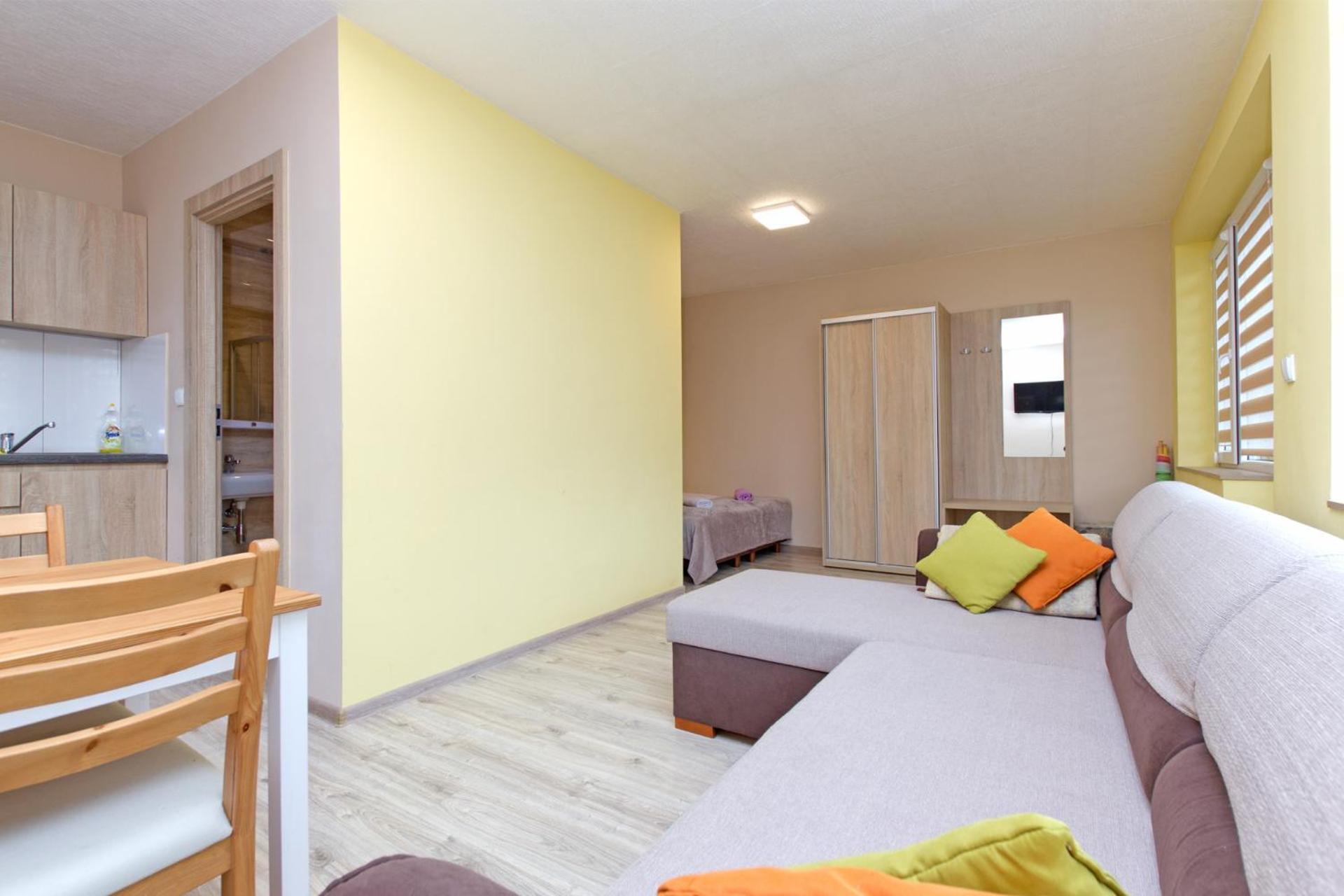 Apartment with Private Garden photo 2