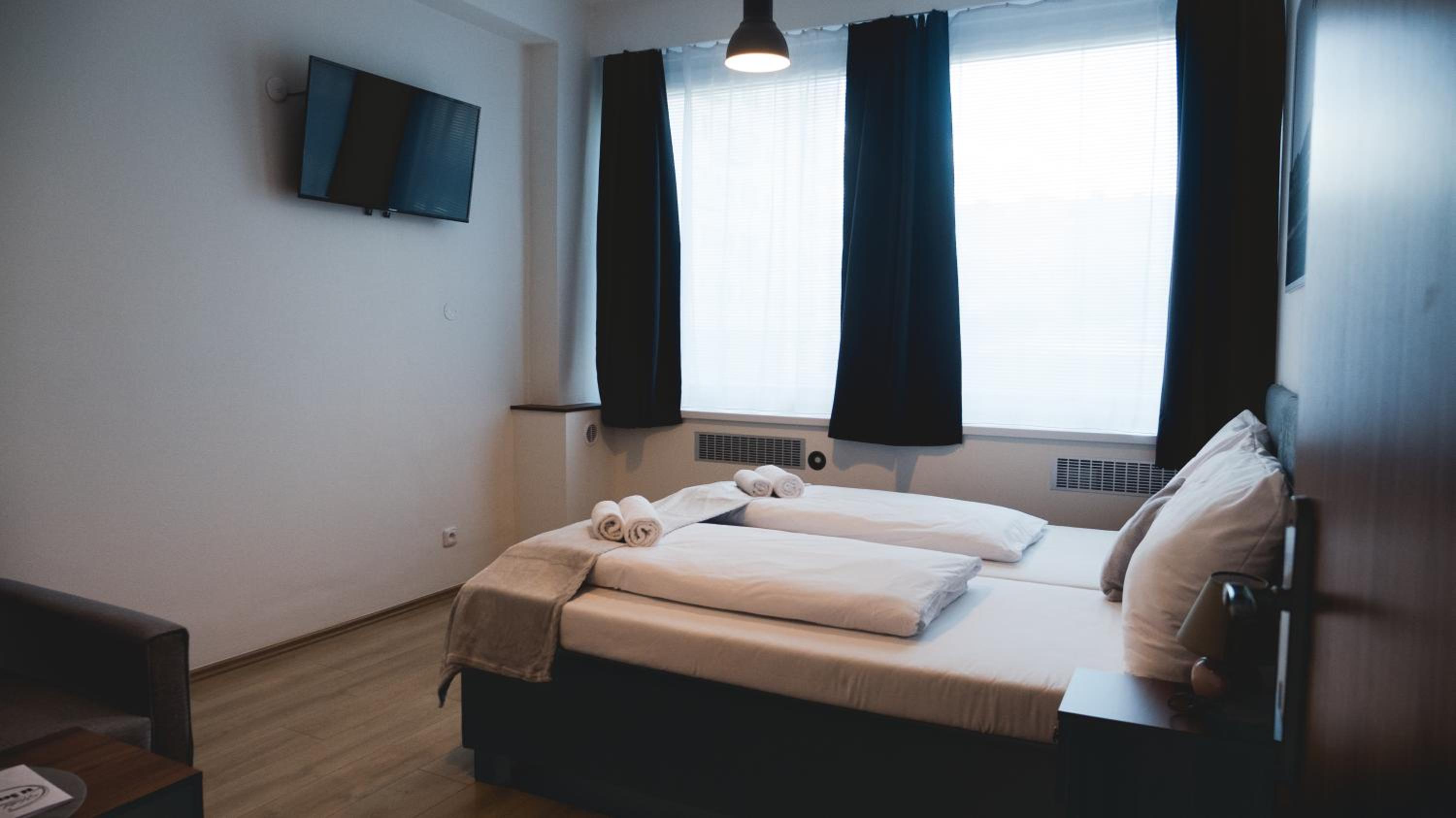 Suite - Photo 18