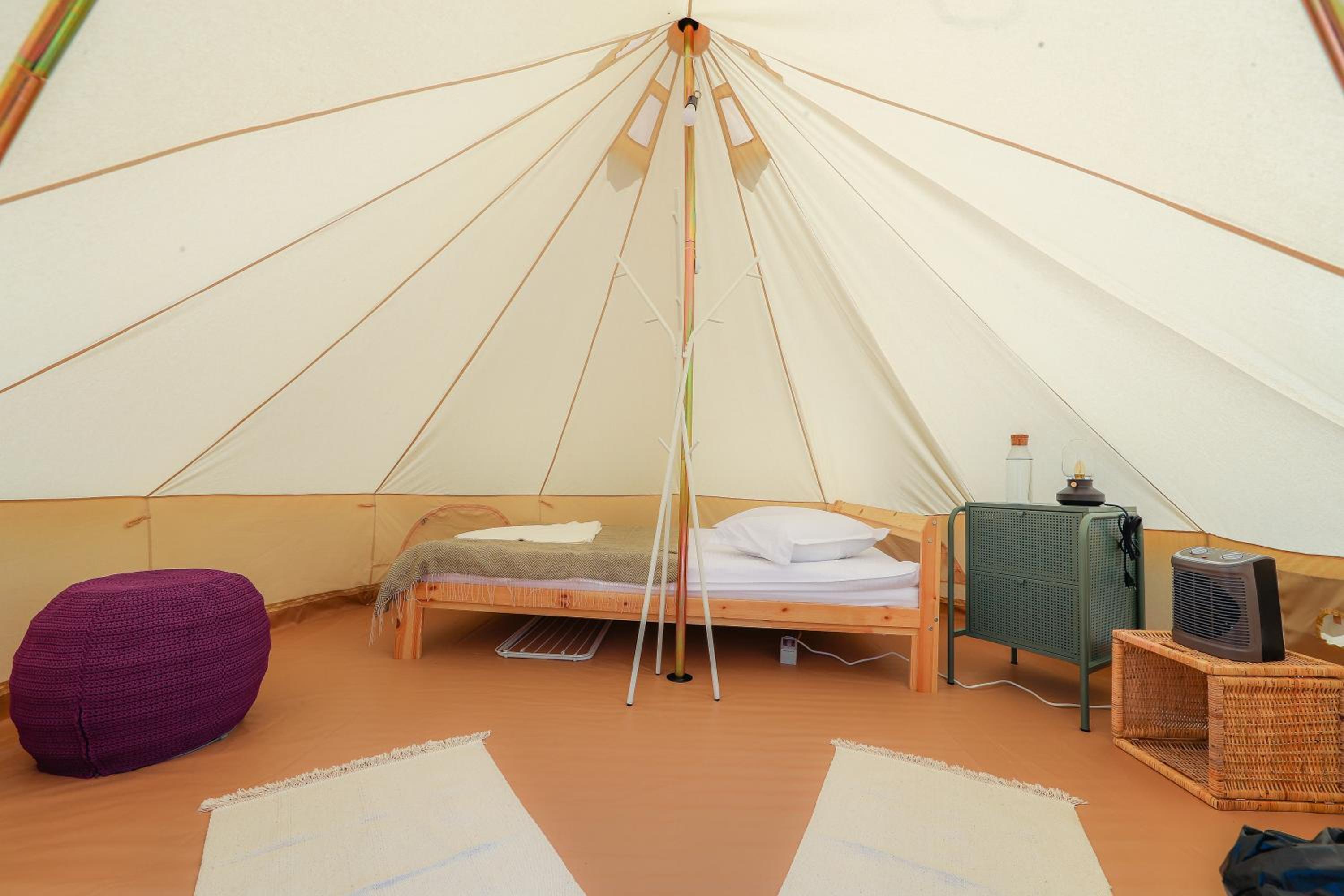 Tent - Photo 1
