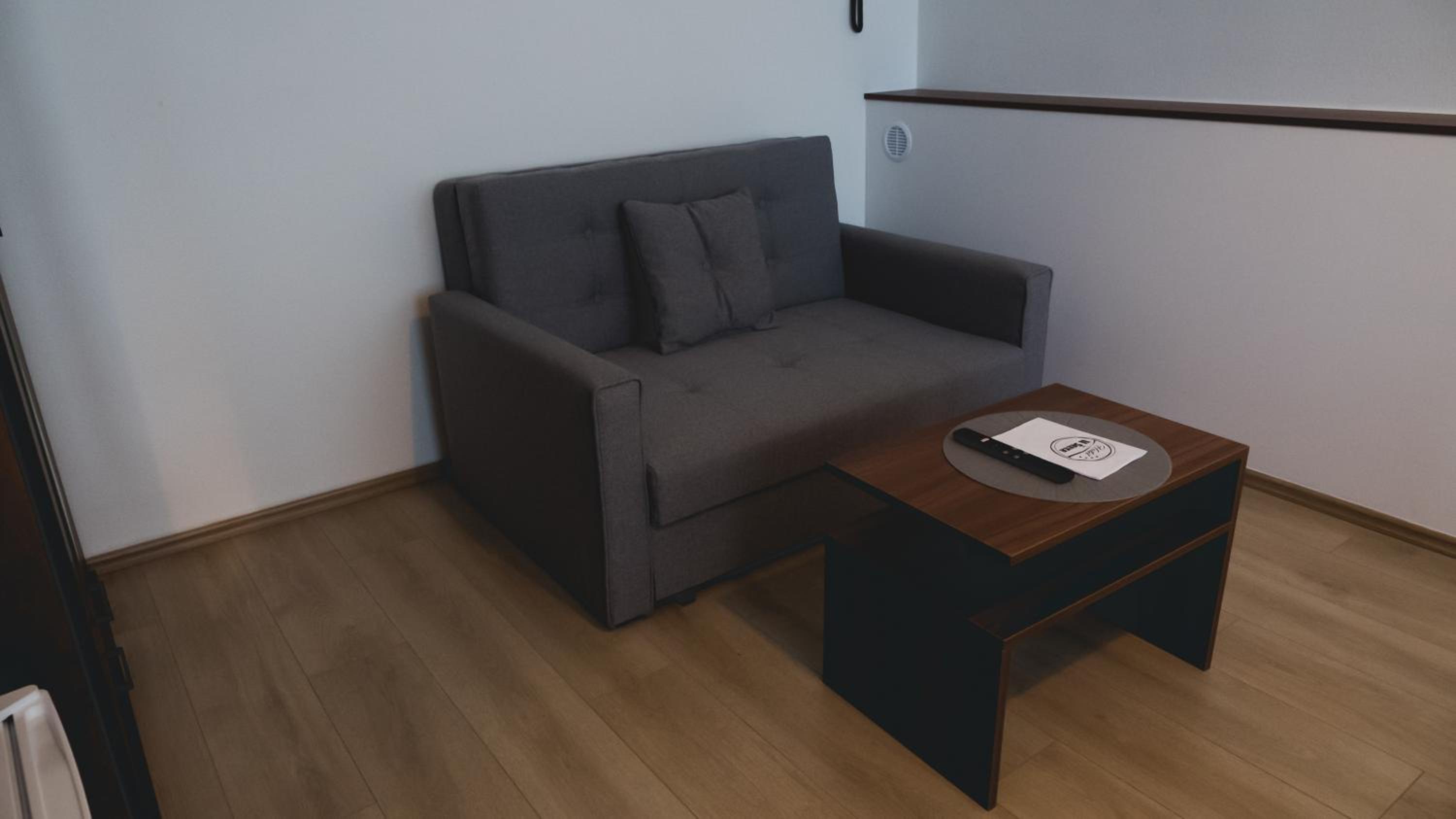 Suite - Photo 9