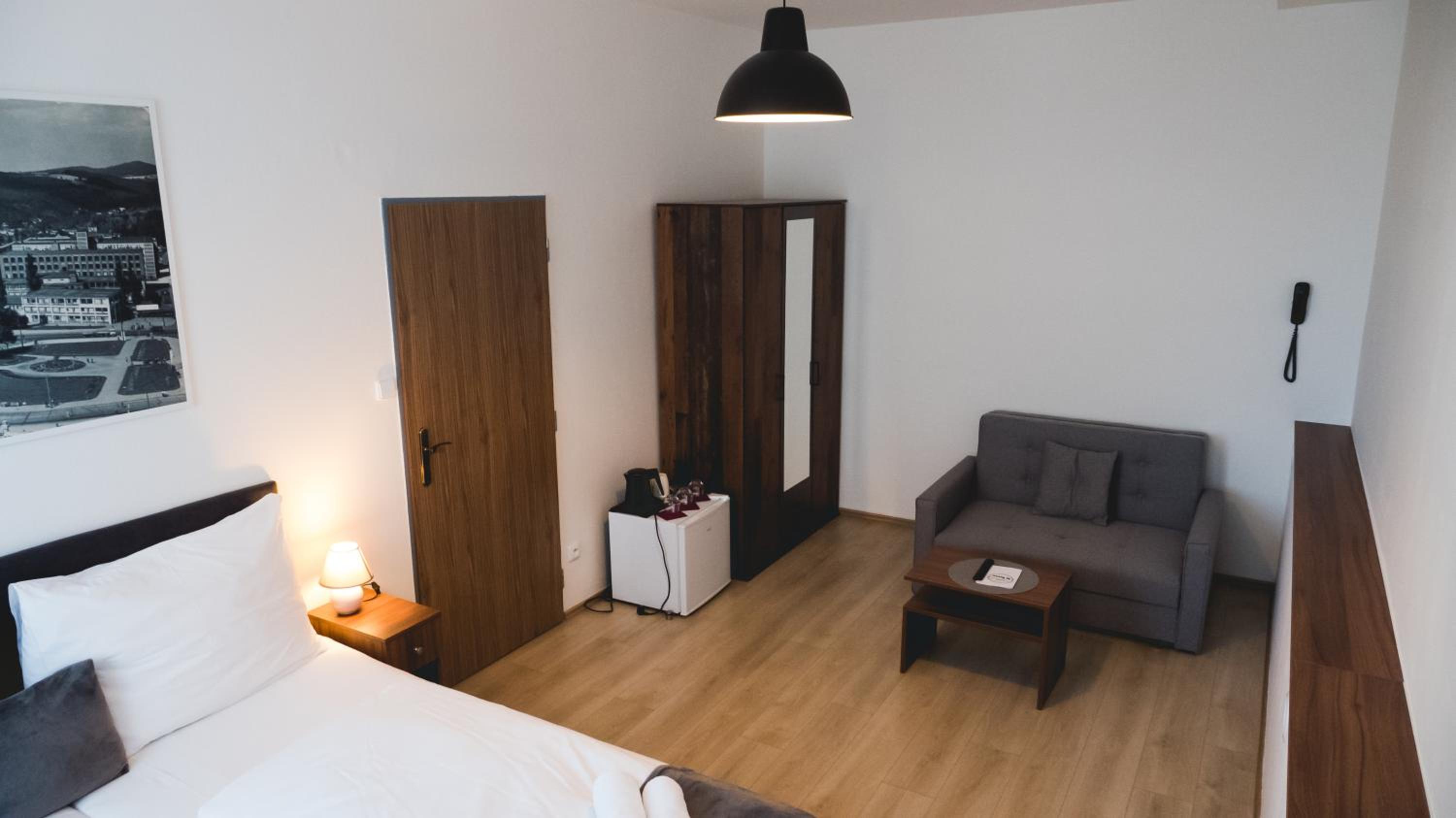 Suite - Photo 7