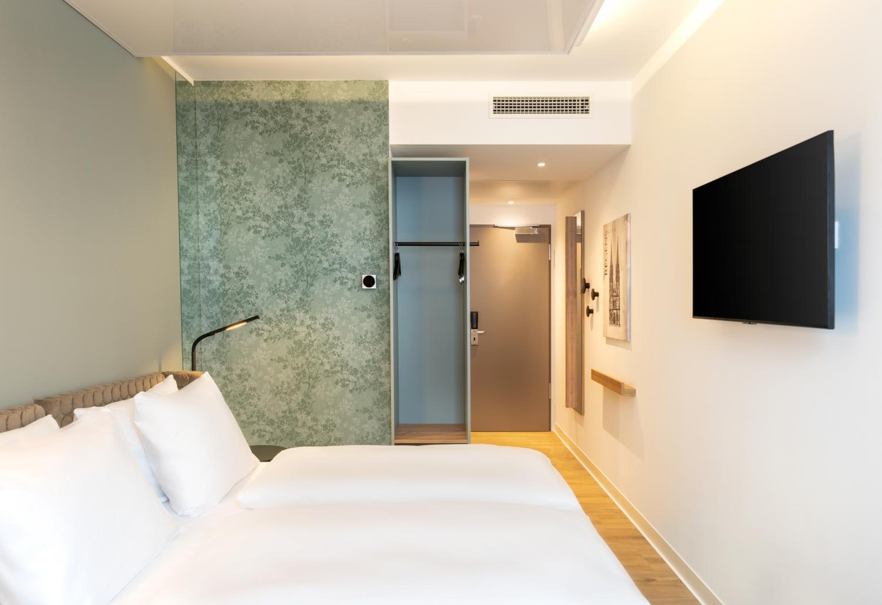 Double Room - Photo 3