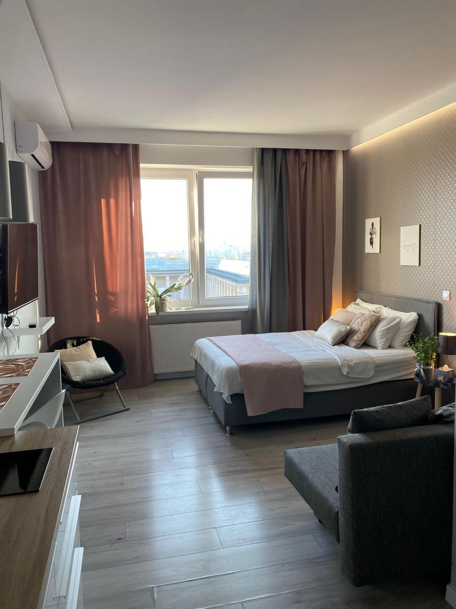 Studio Apartment with City View - Photo 10