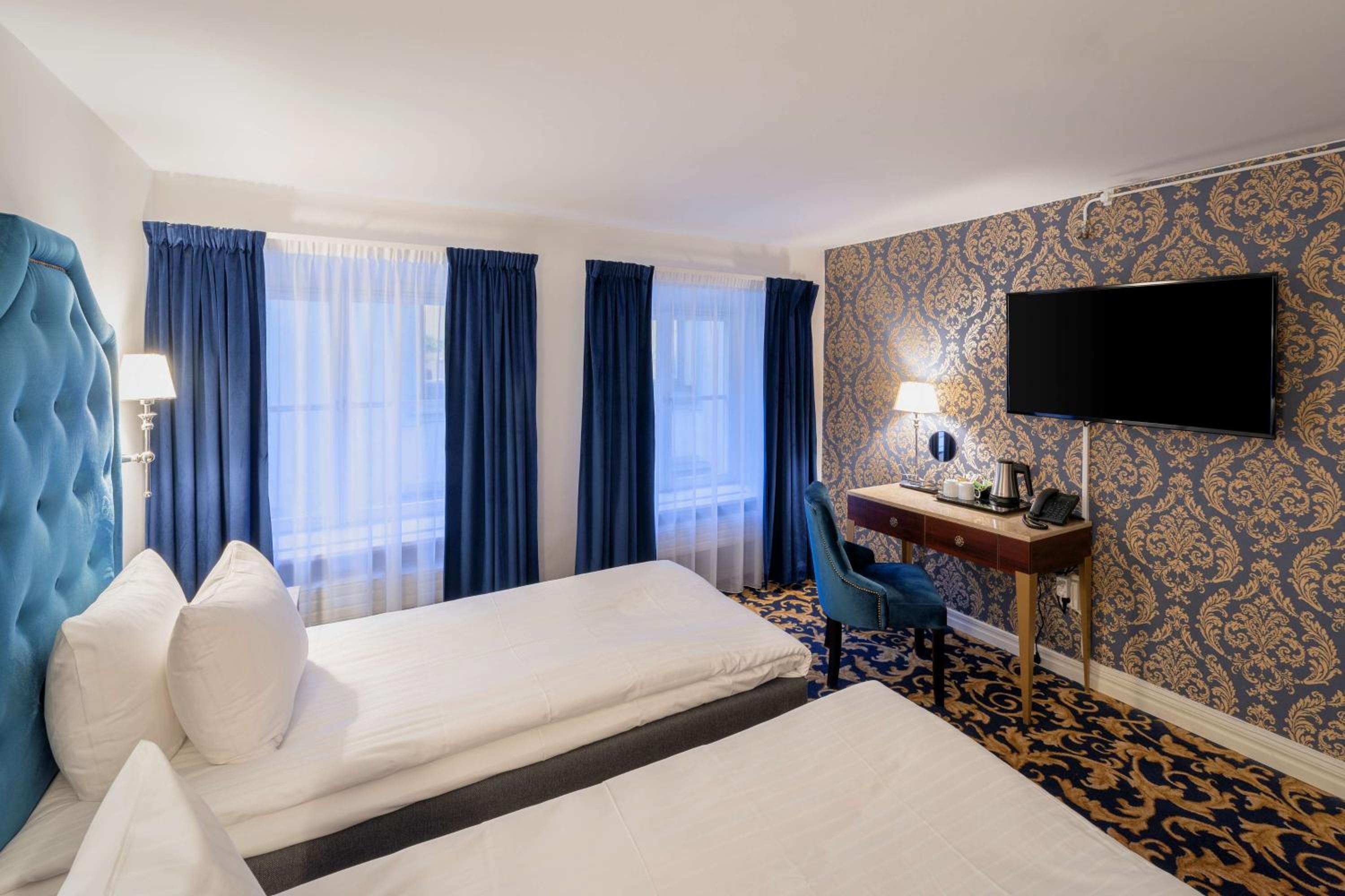 Available room