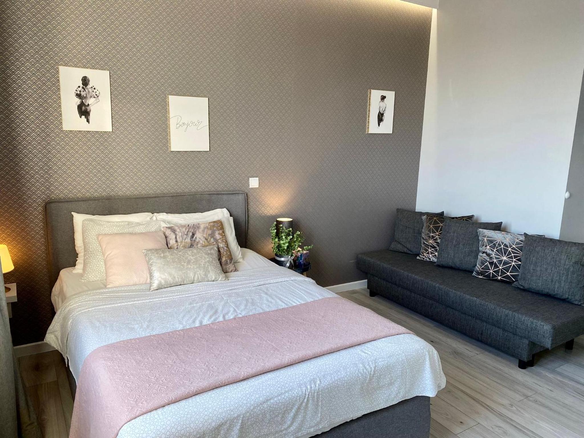 Studio Apartment with City View - Photo 6
