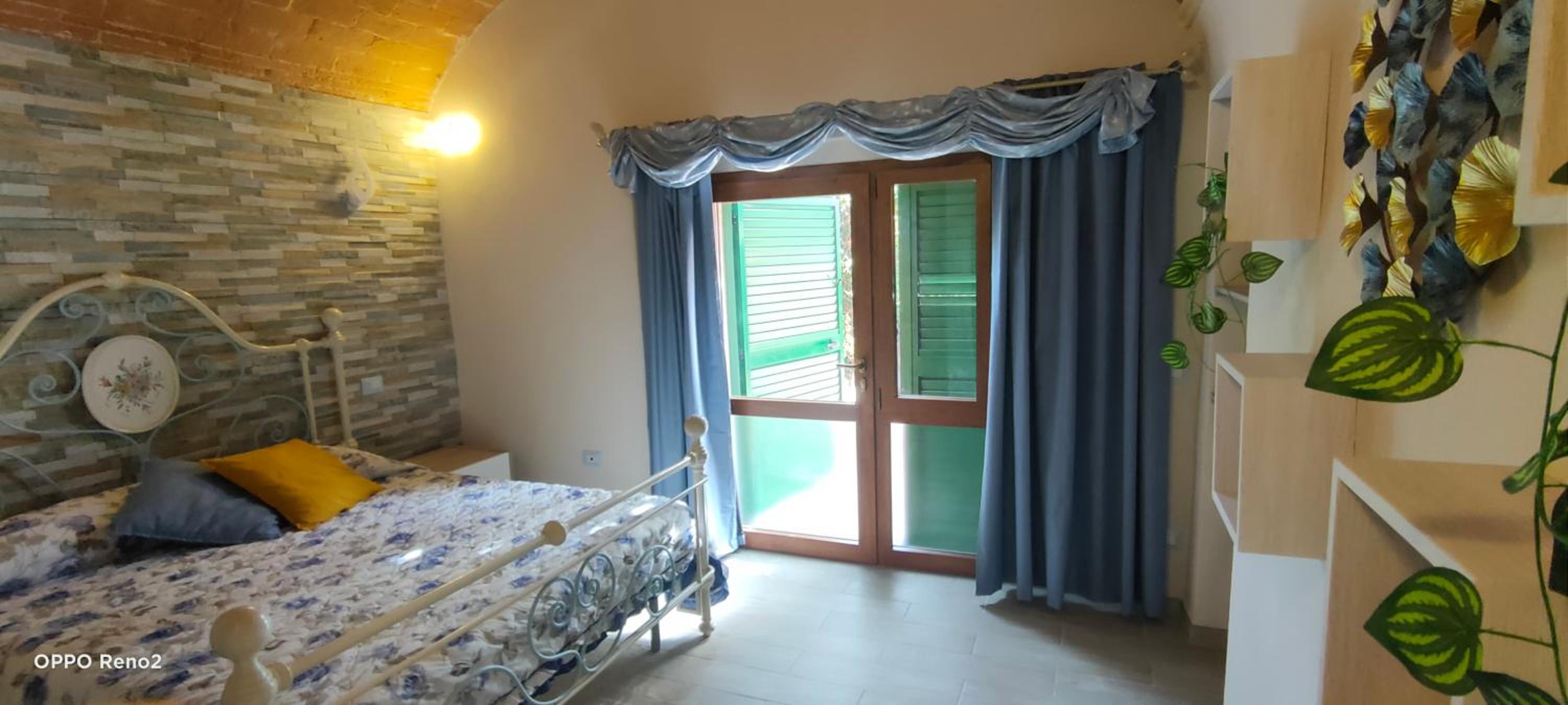 Standard Suite - Photo 18