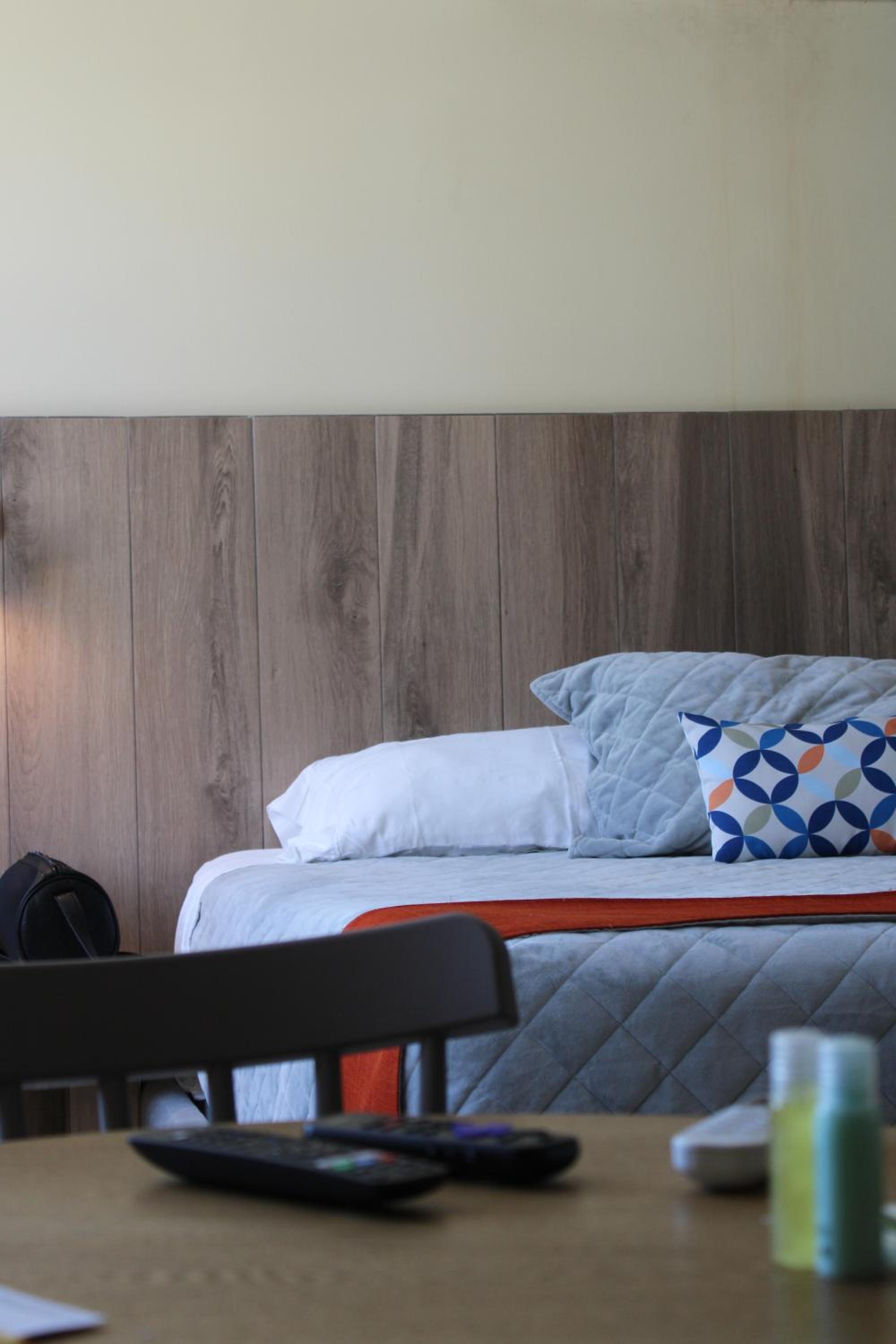 Deluxe King Suite photo 2