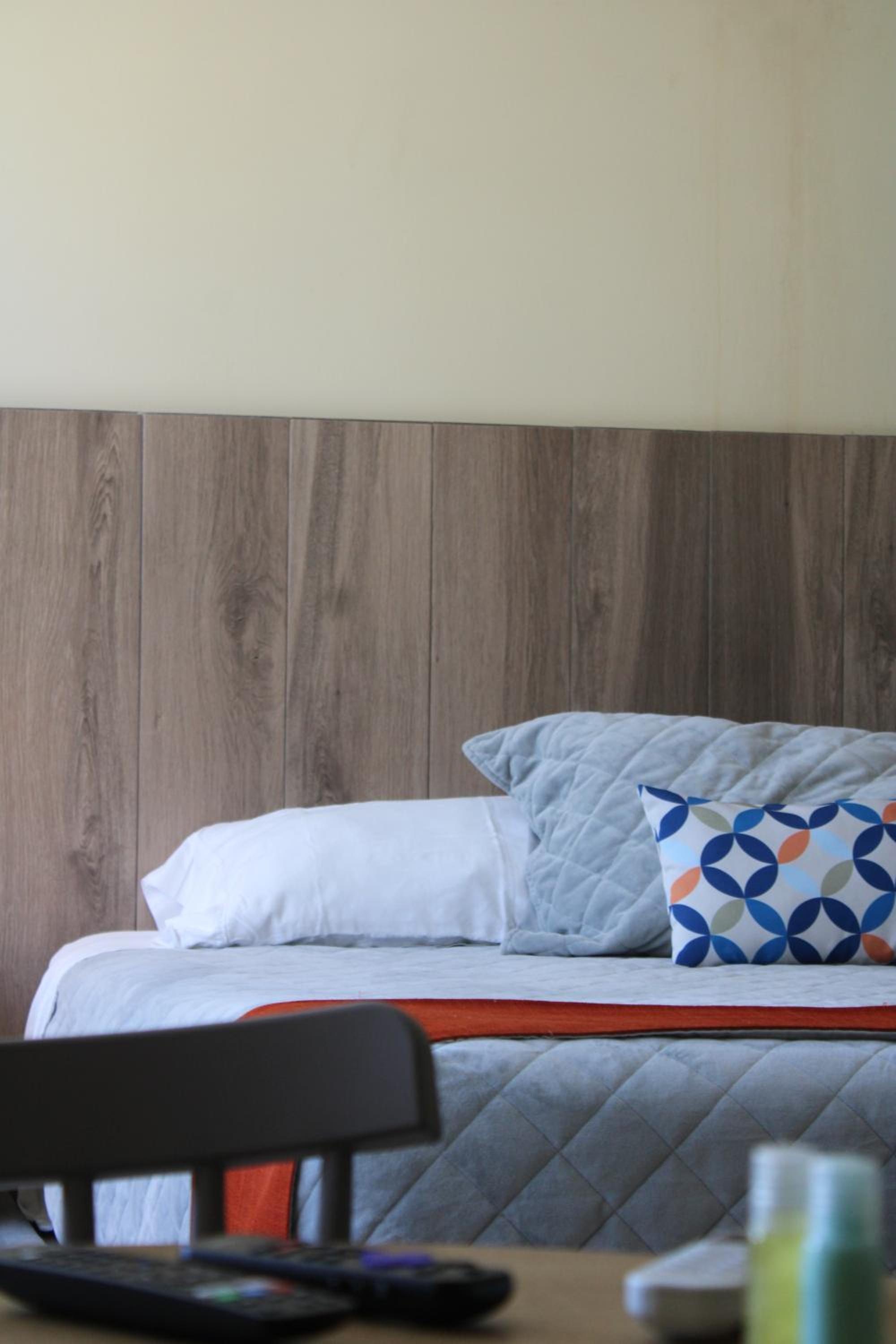 Deluxe King Suite photo 3
