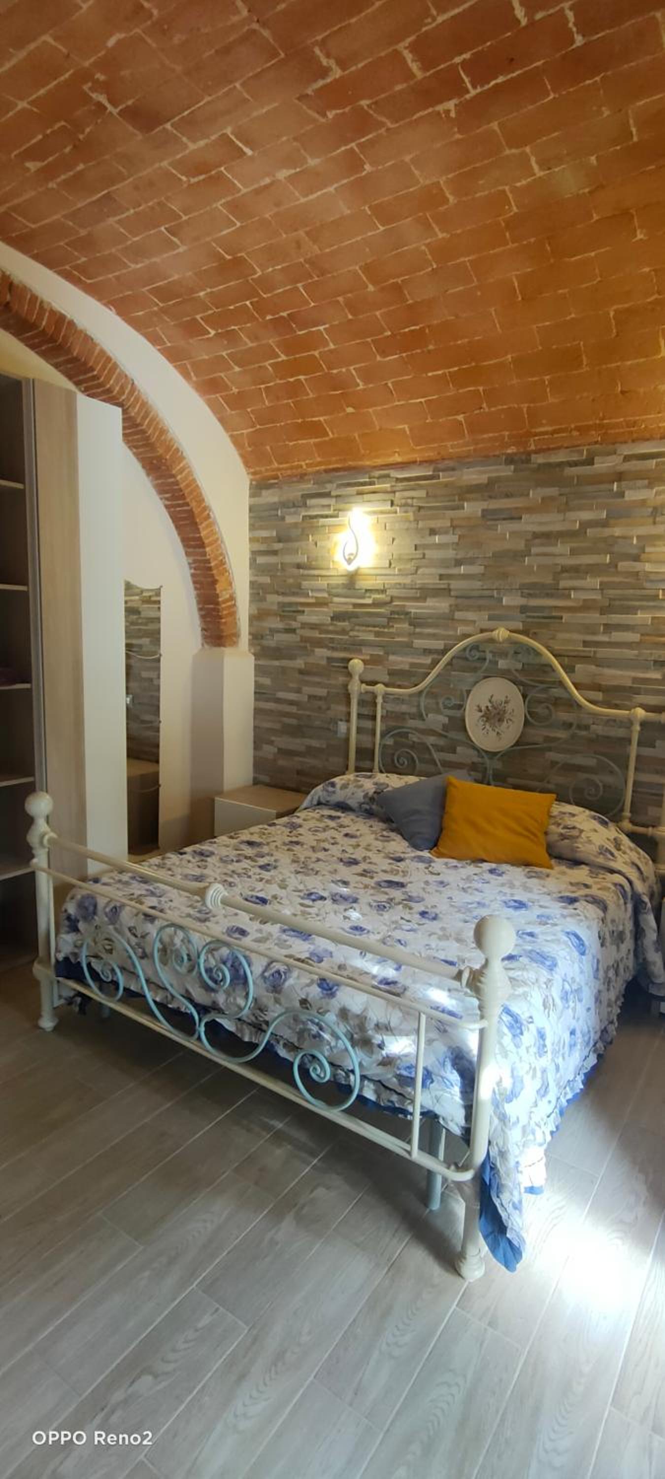 Standard Suite - Photo 26