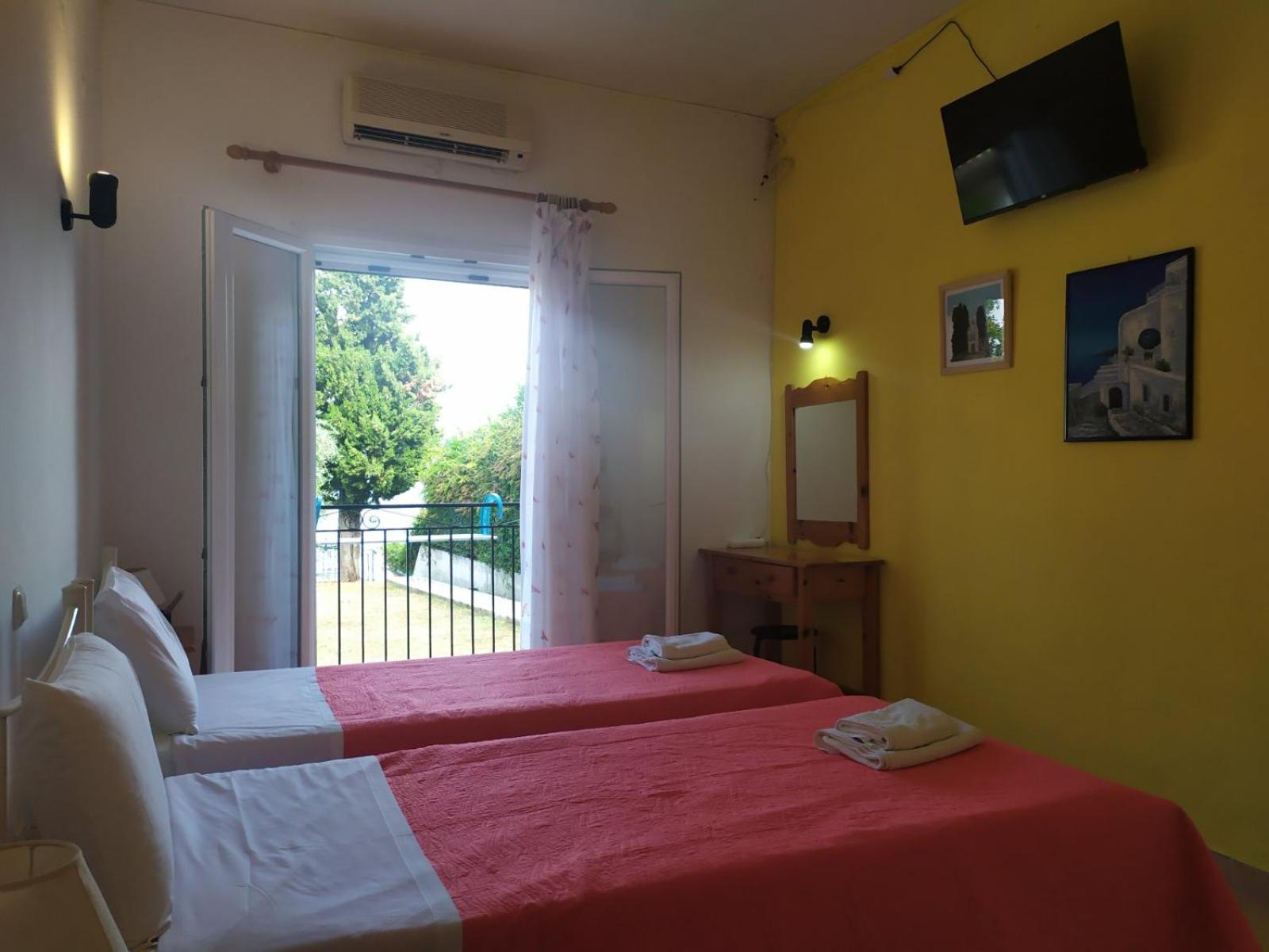 Four-Bedroom House photo 1