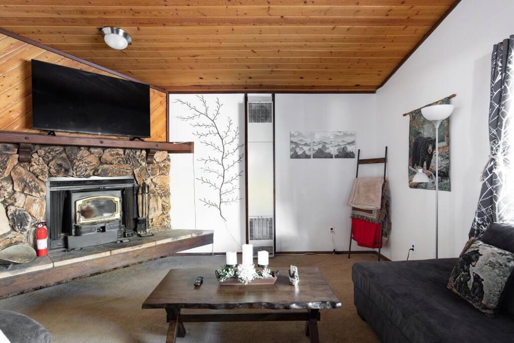 Two-Bedroom House photo 3