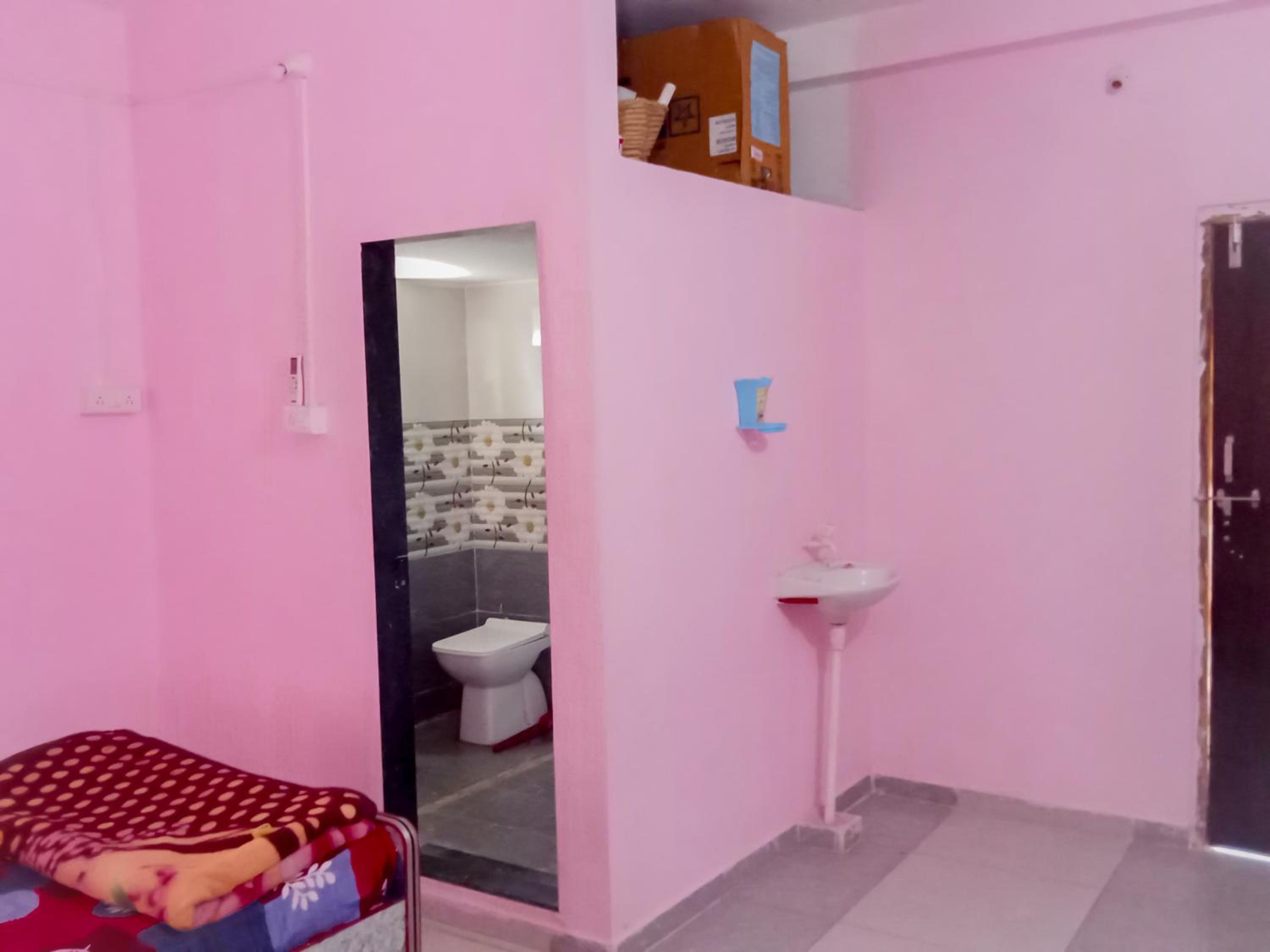 Standard Double Room With Fan photo 1