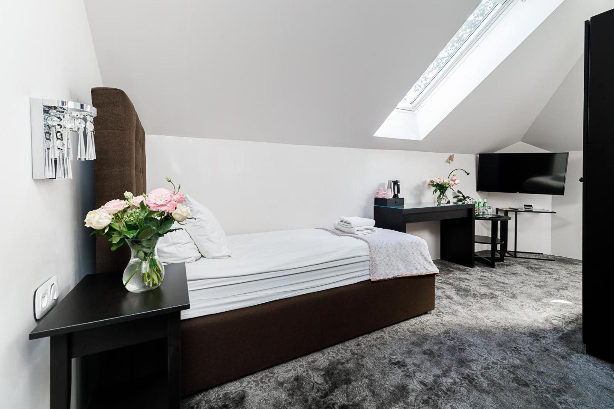 Deluxe Twin Room - Photo 1