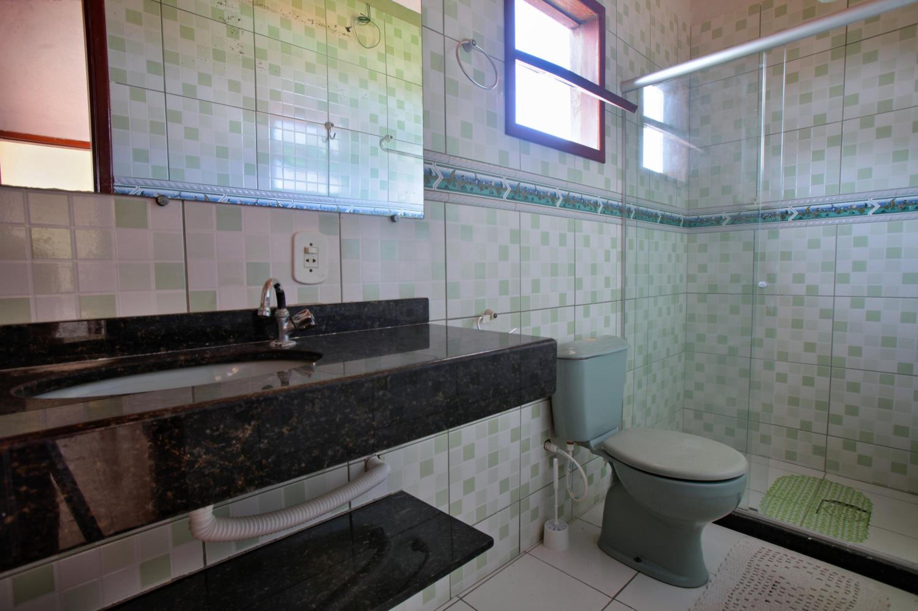 Suite with City View - Photo 12