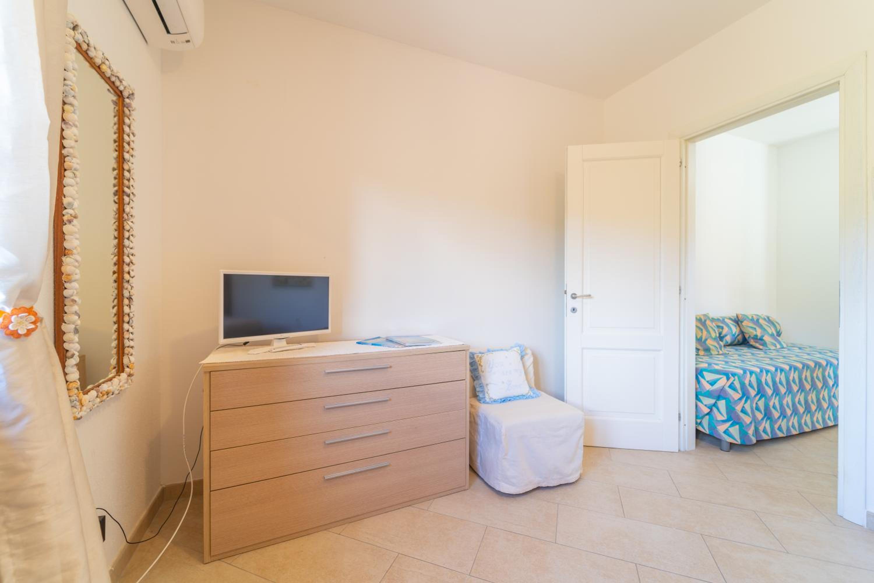 Studio Apartment photo 1