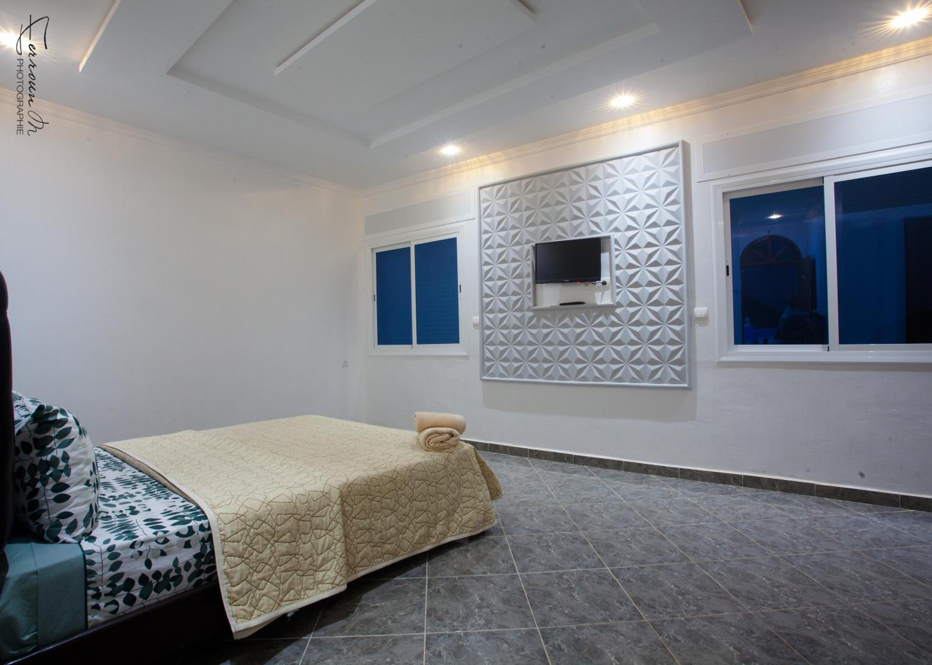 Quadruple Room with Shower - Photo 6