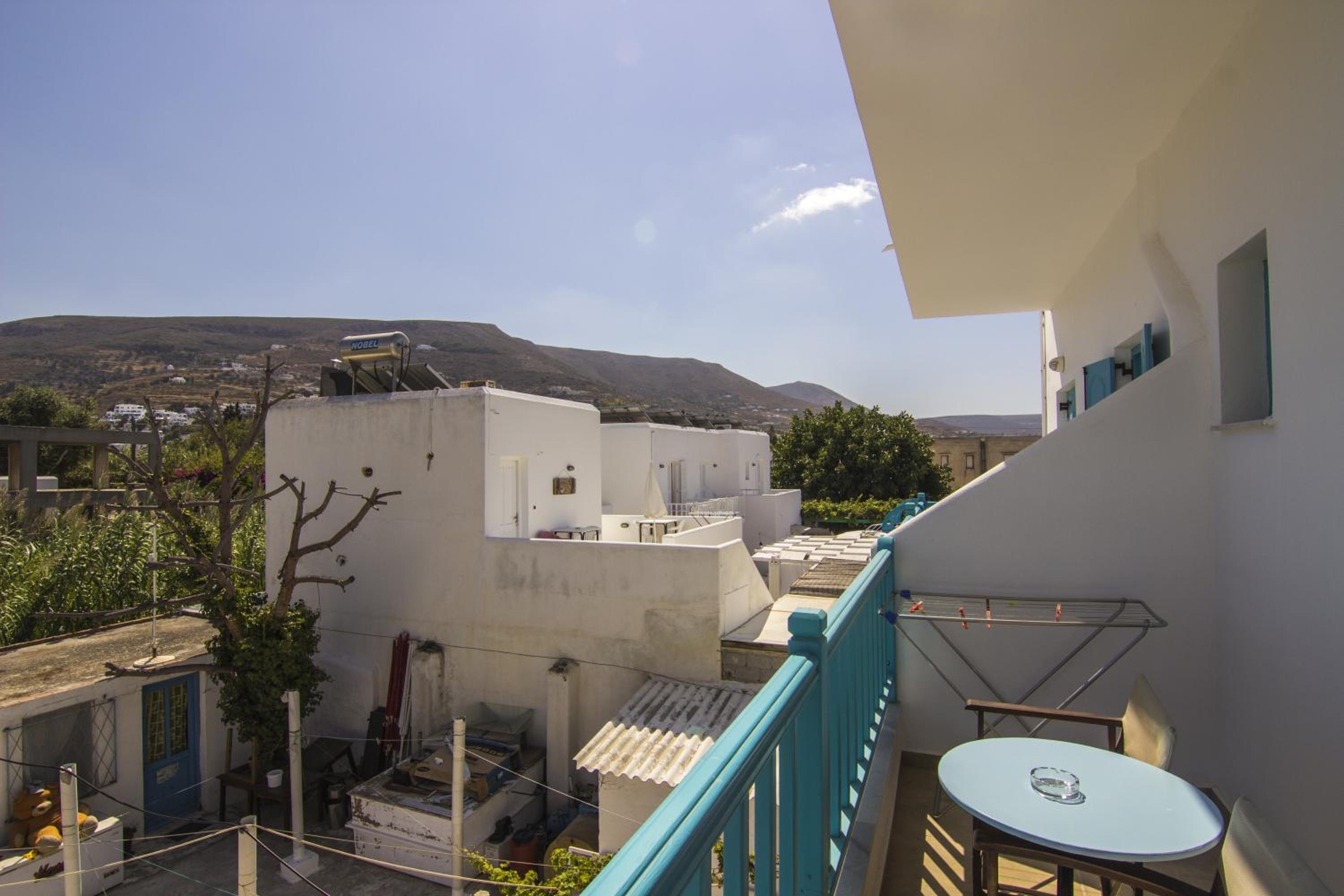 Studio with Balcony photo 2
