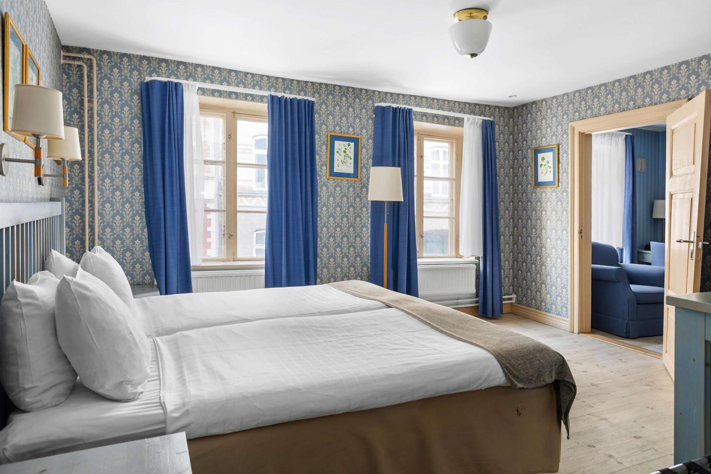 Twin Room with Sofa Bed - Non-Smoking - Photo 1