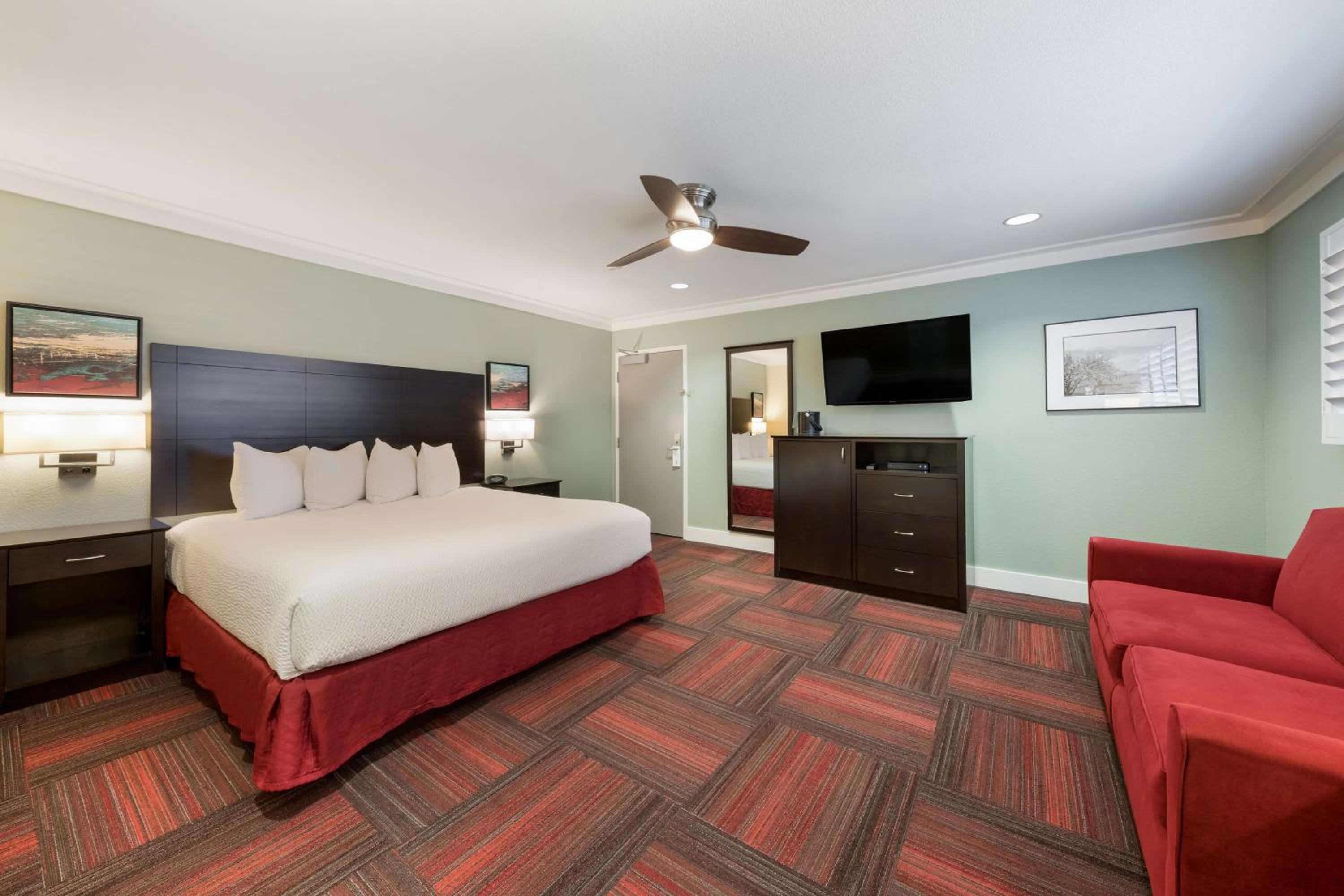 Executive King Room - Photo 1
