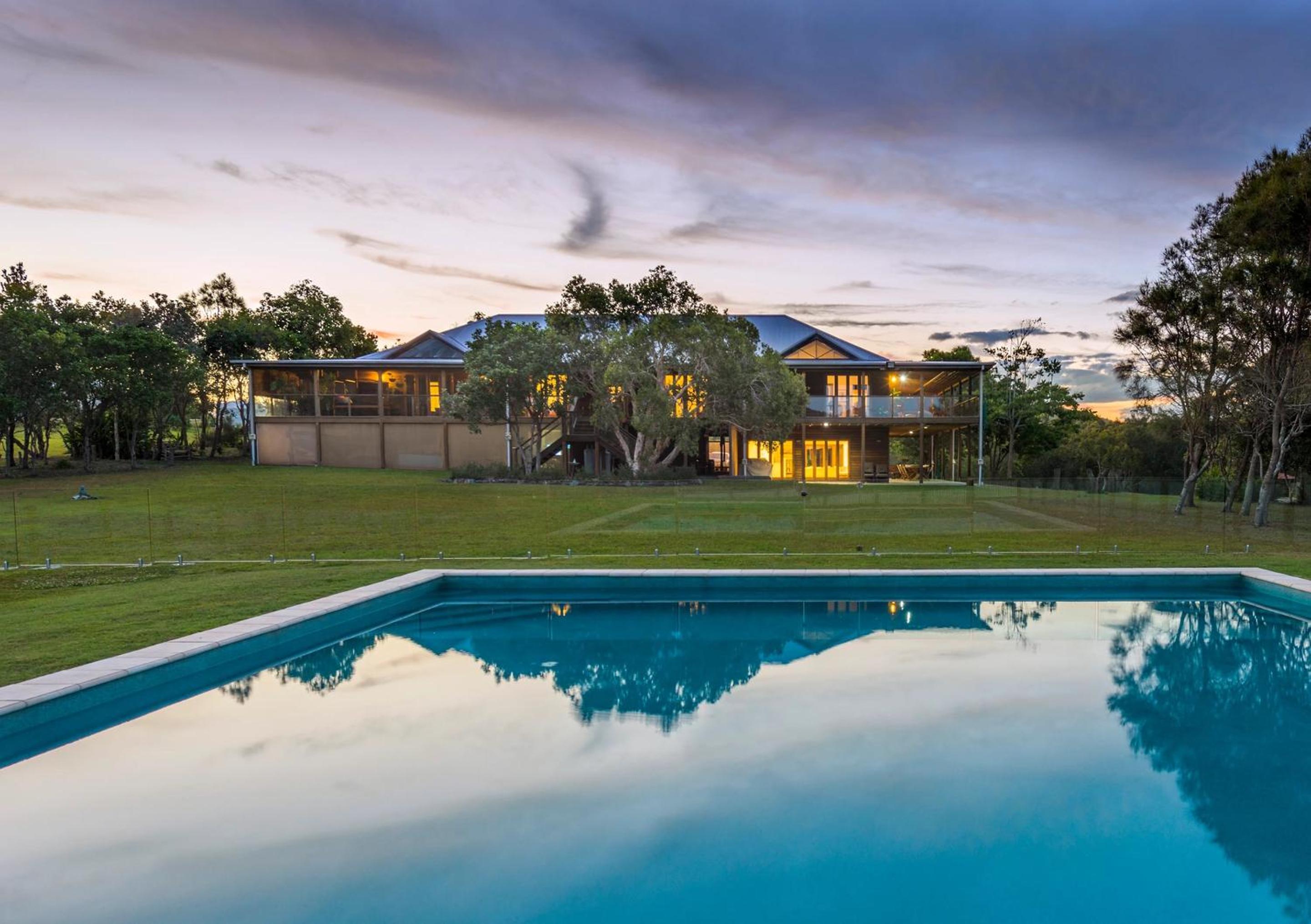 Standard Villa photo 2