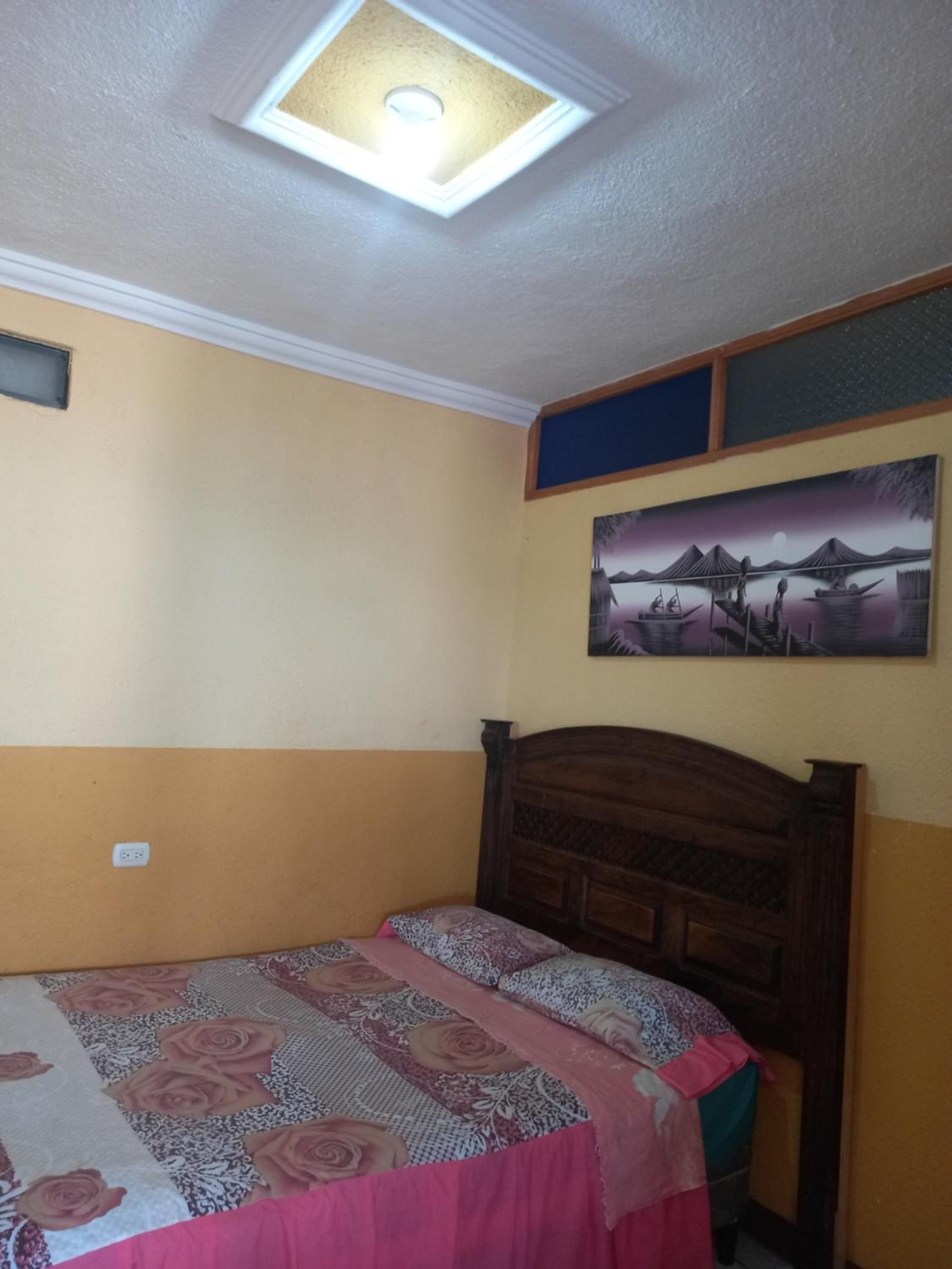 Single Room With Private Bathroom photo 1