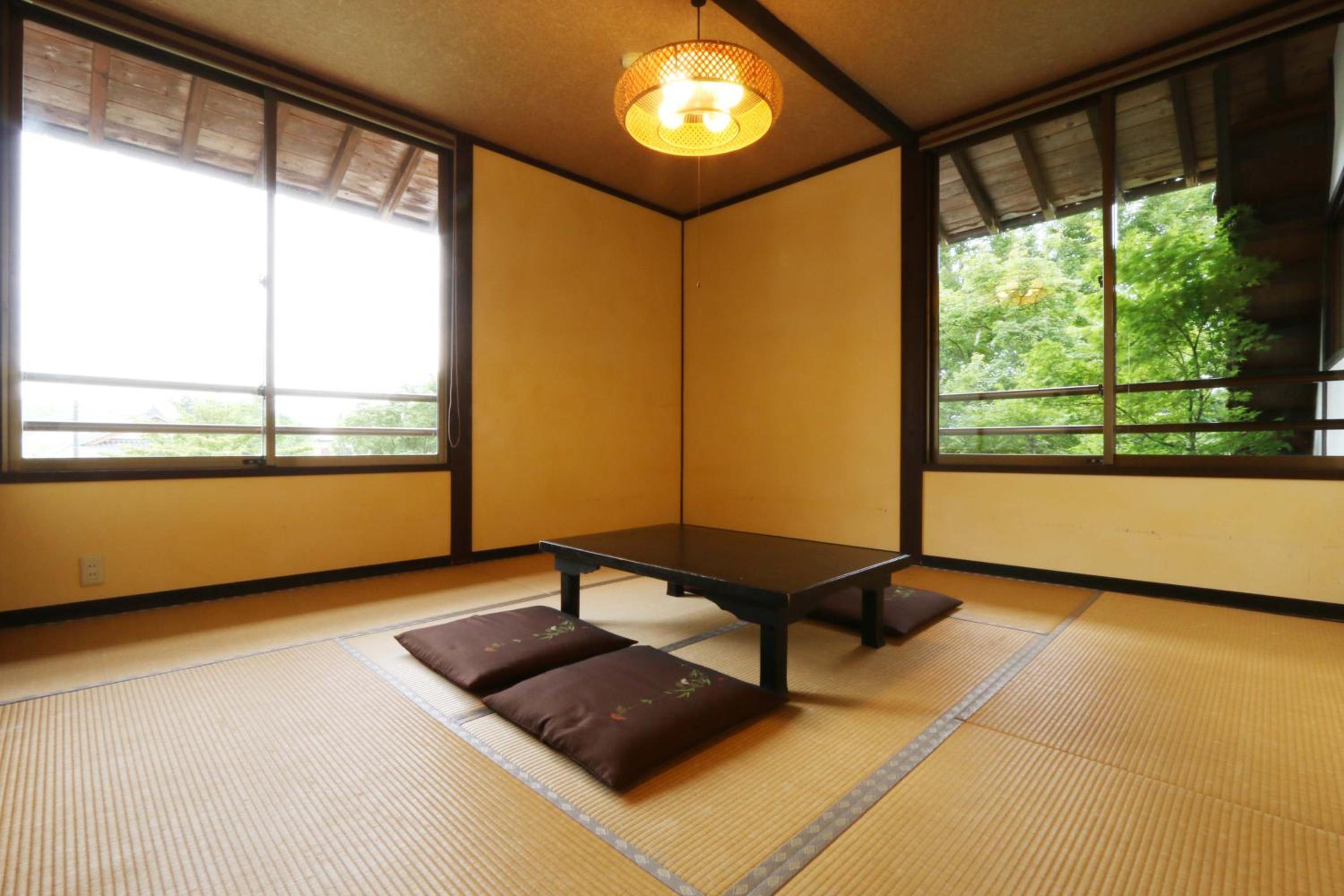Japanese-Style Room