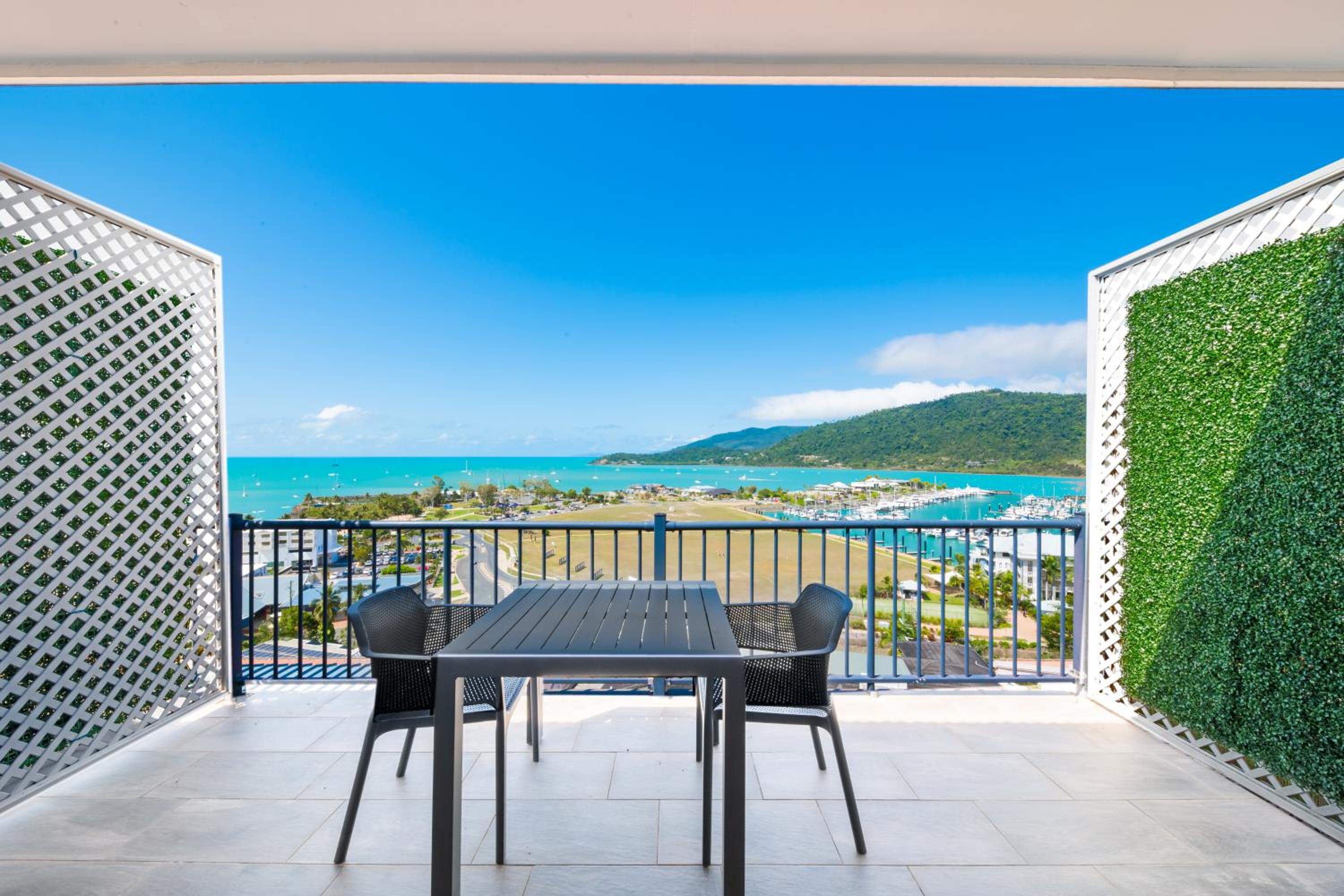 Superior Studio with Ocean View photo 3