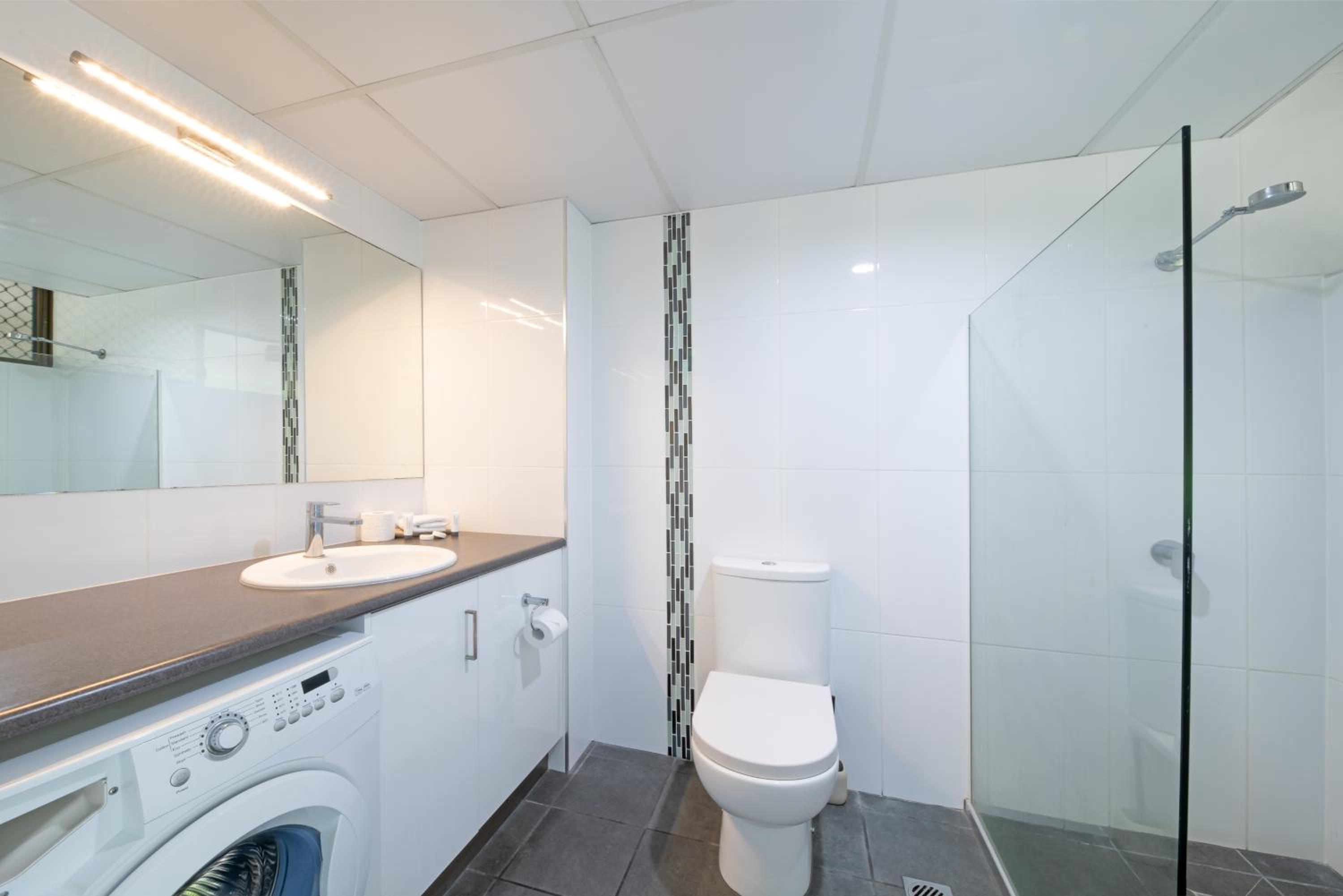 Superior 1 - Bedroom Apartment with Ocean View photo 2