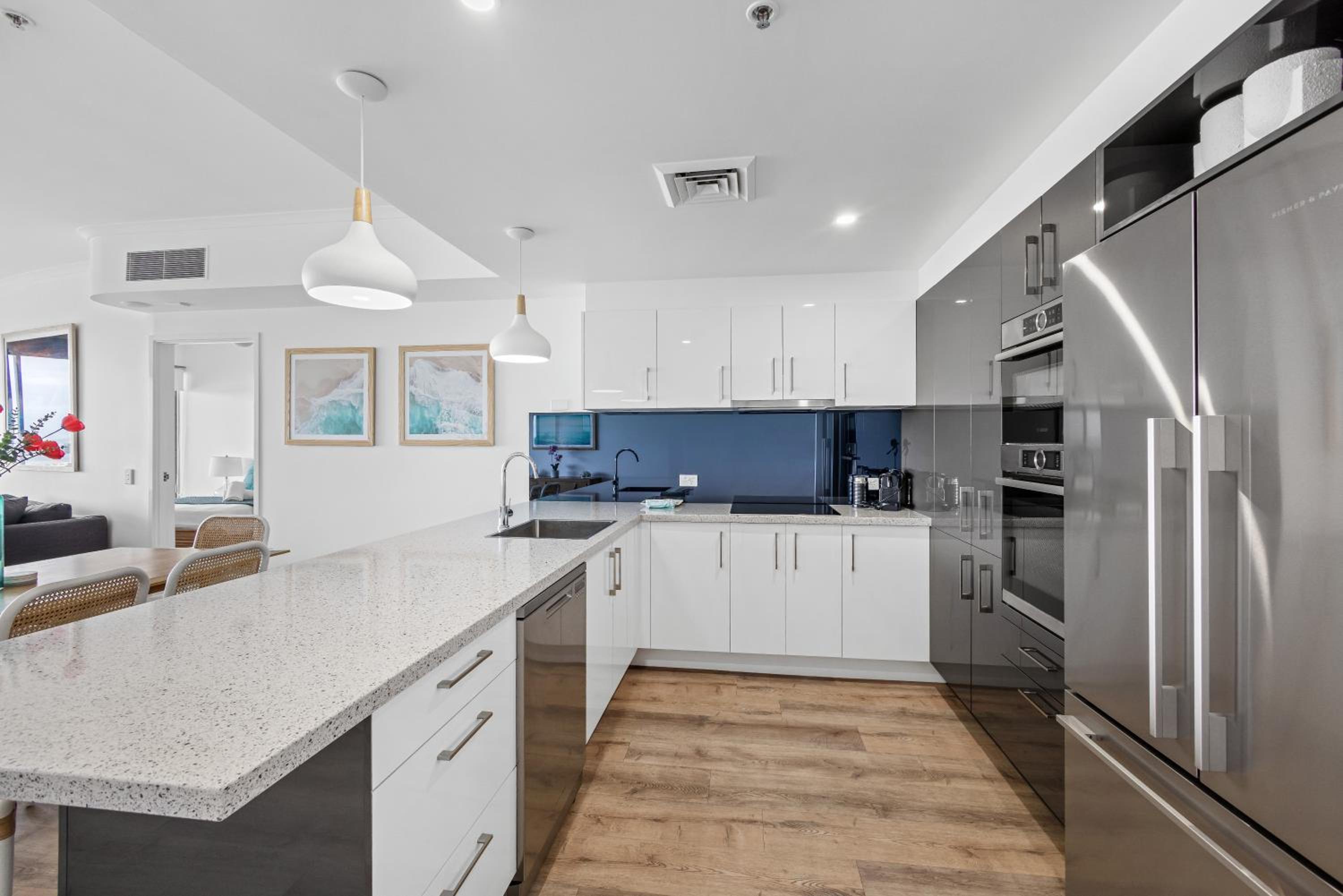 Three-Bedroom Premium Apartment with Water Views photo 2
