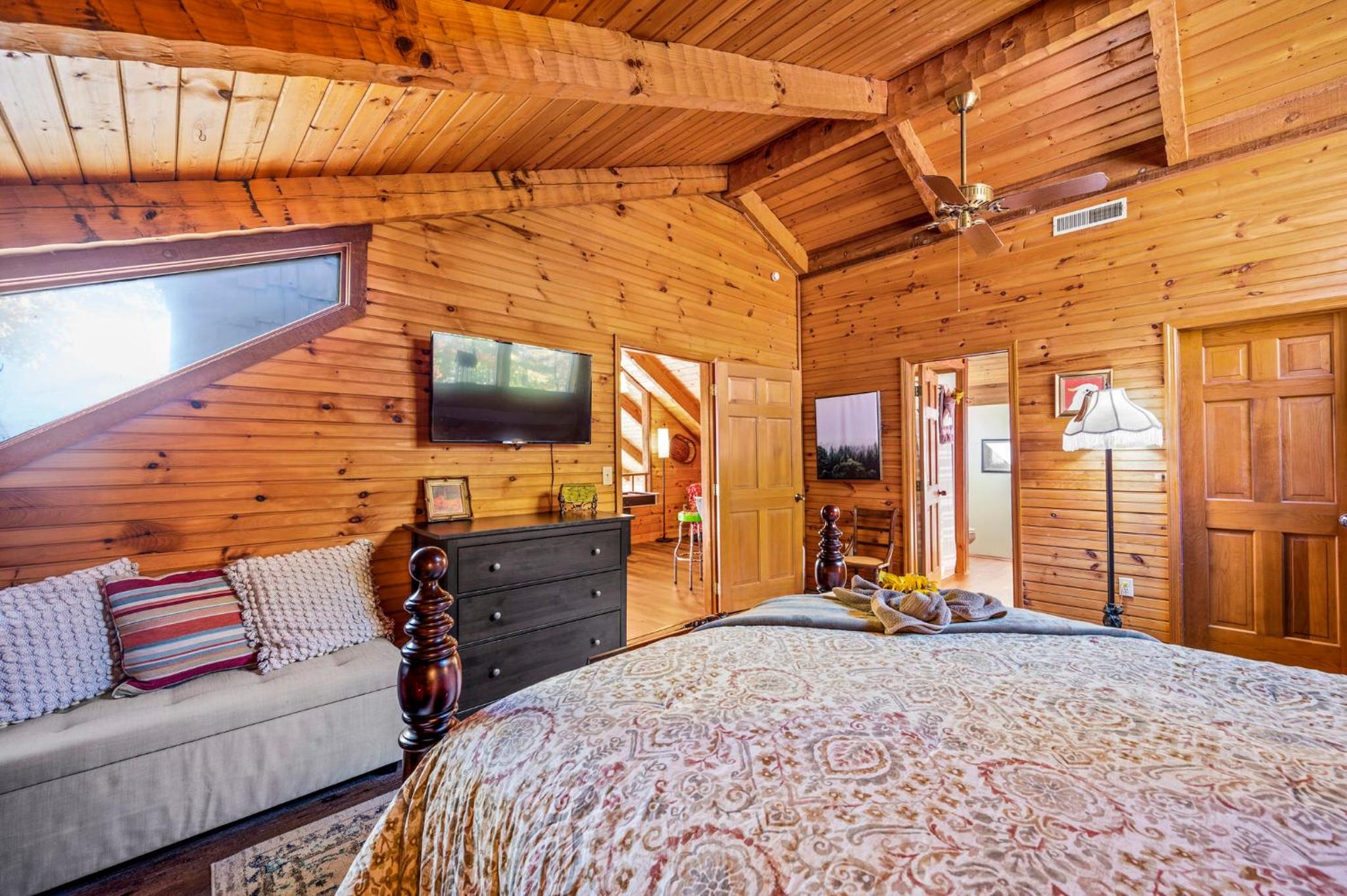 Three-Bedroom House - Photo 27