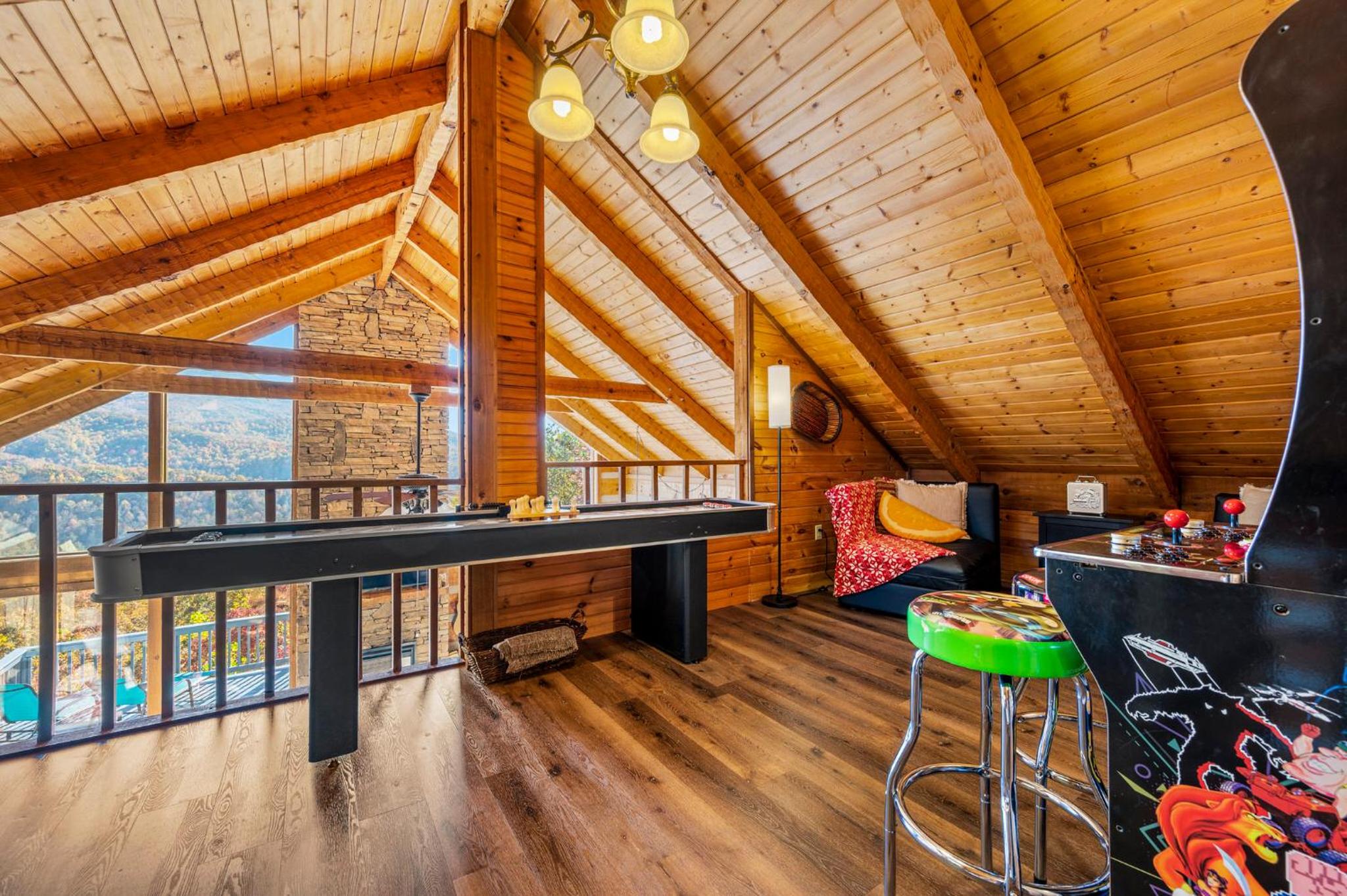 Three-Bedroom House - Photo 34