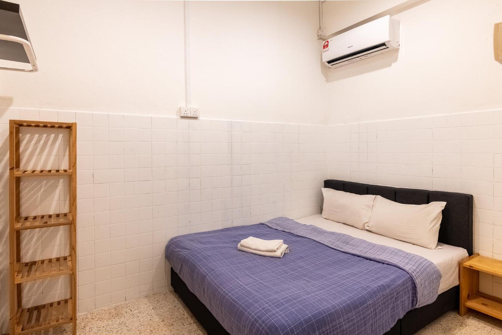 Queen Room with Shared Bathroom