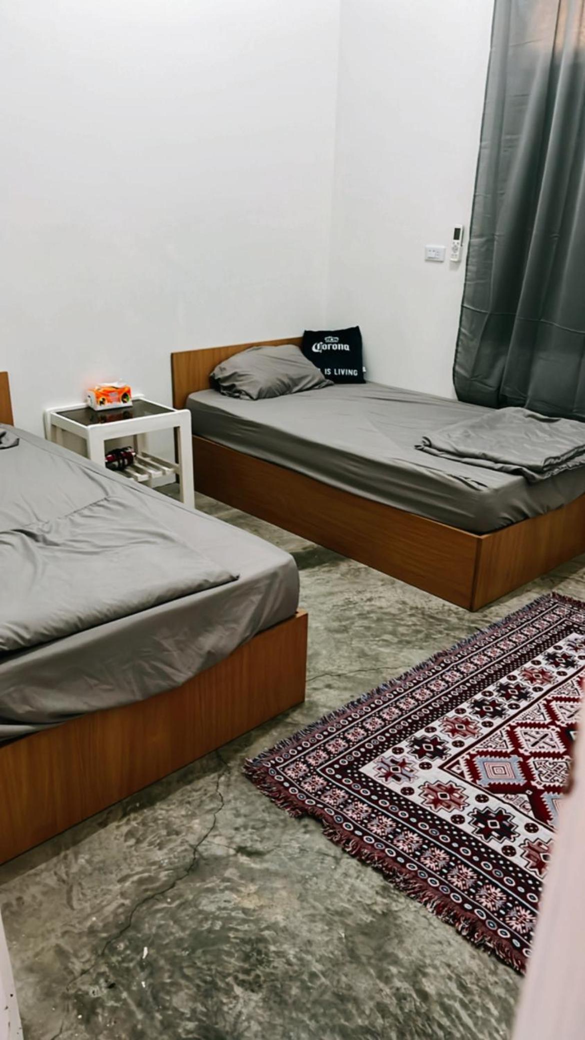 Twin Room With Shared Bathroom photo 2