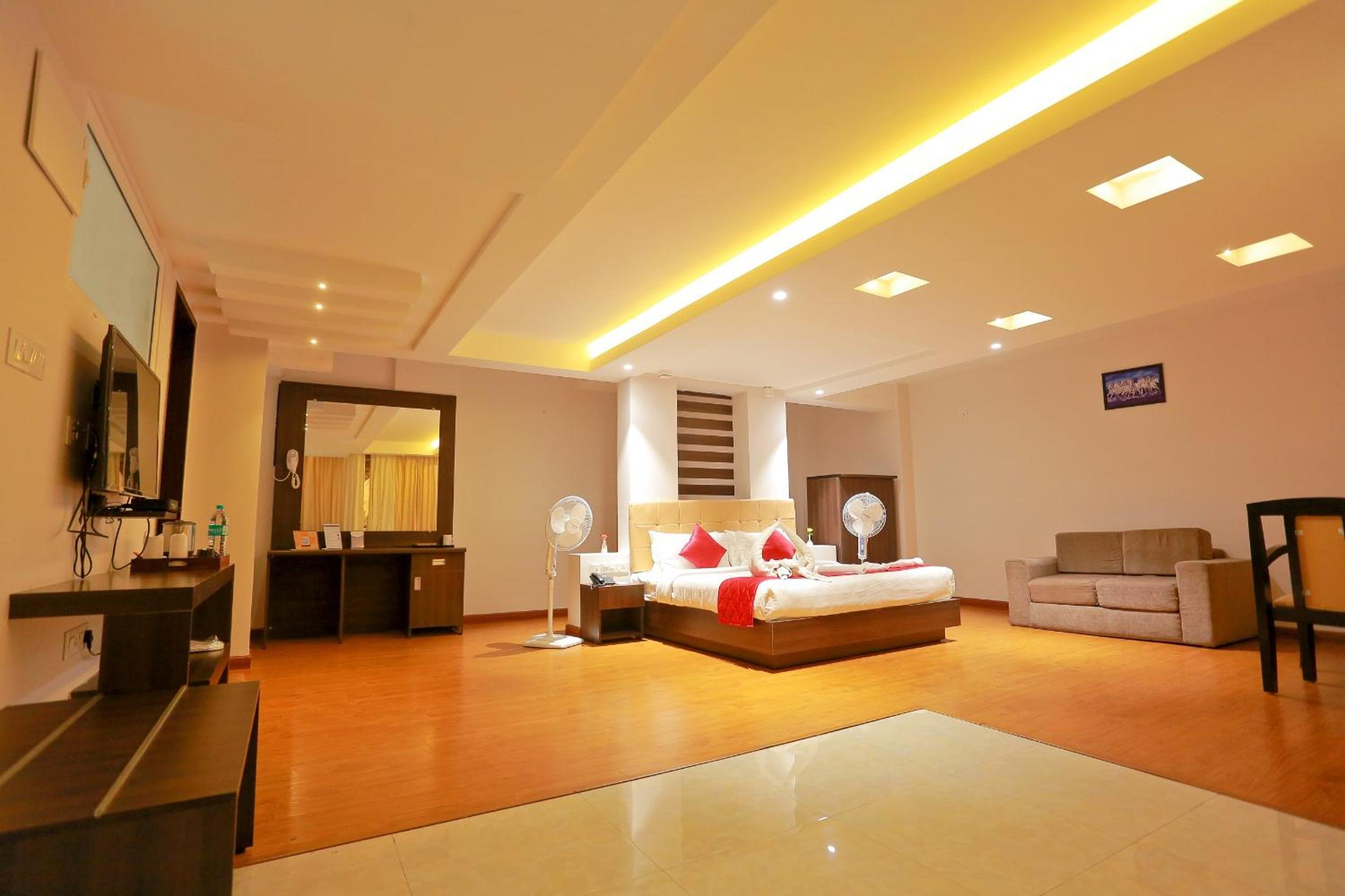 Rock Room Jacuzzi NON A/C