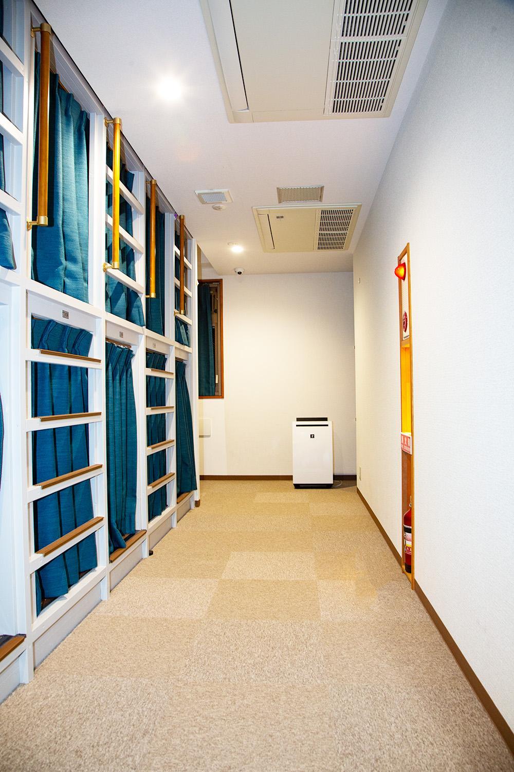 Single Bed in 10-Bed Dormitory Room photo 3