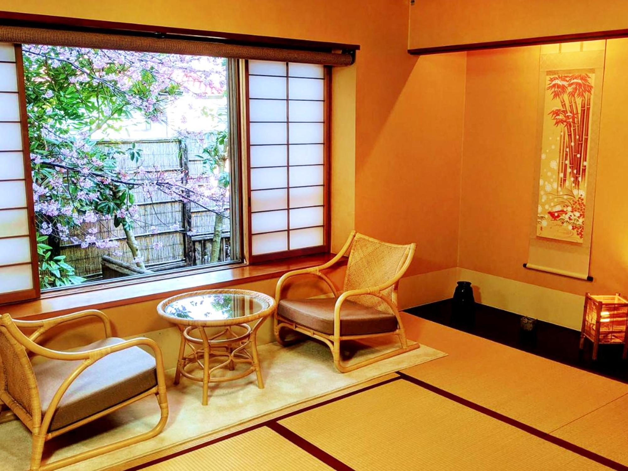 Japanese-Style Standard Twin Room B with Toilet - Non-Smoking - Adult Only photo 2