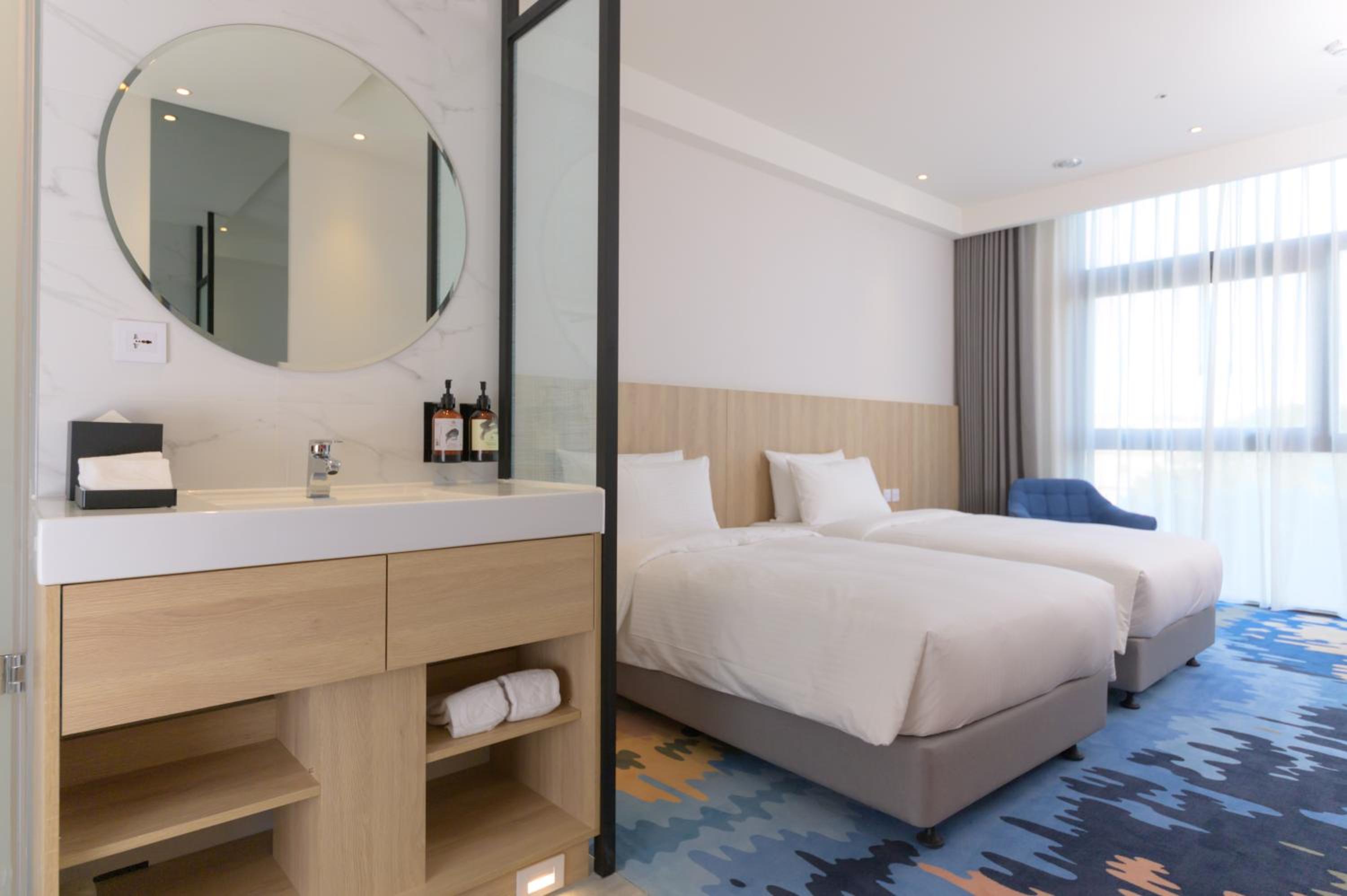Twin Room - Photo 7