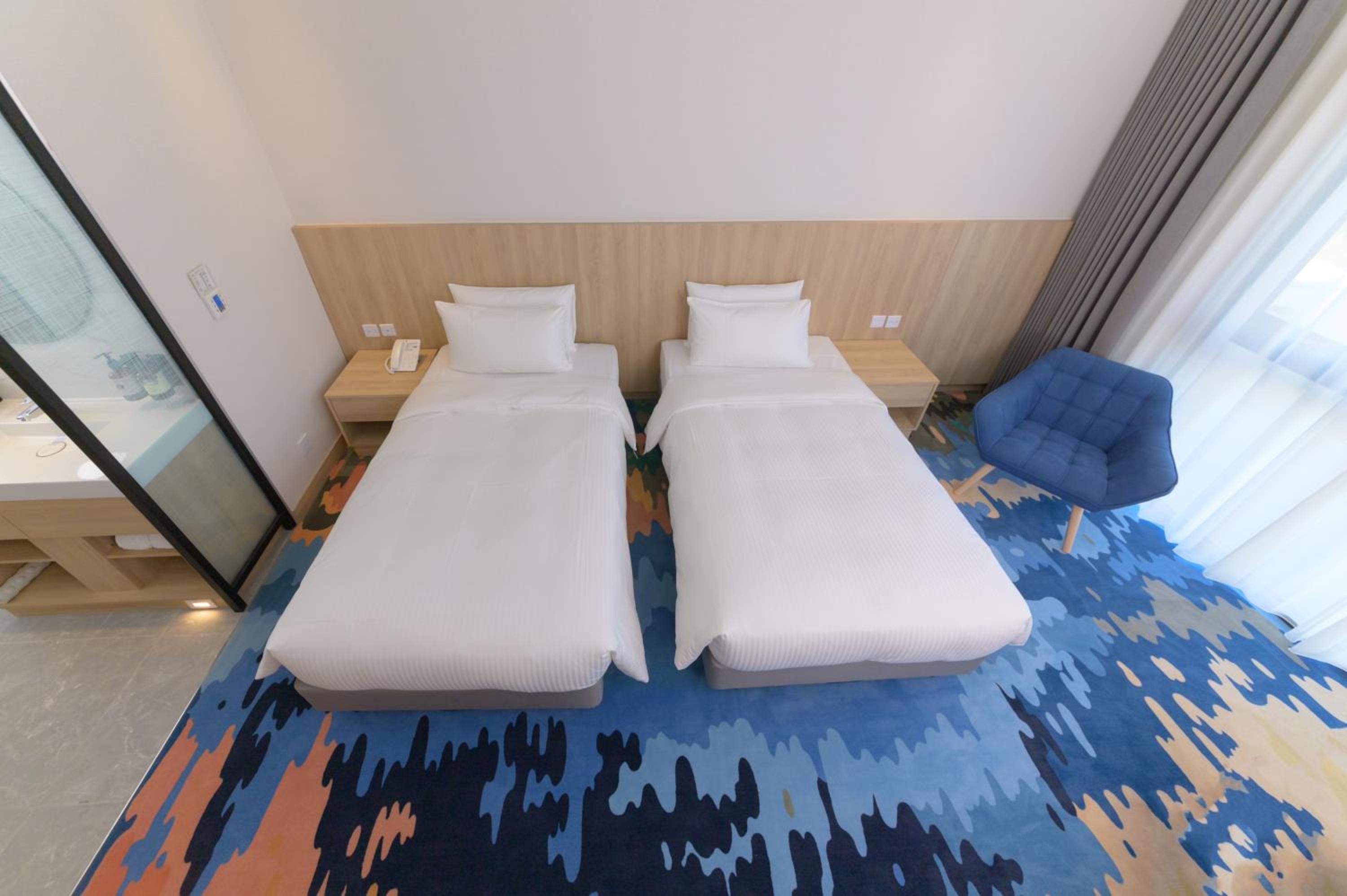 Twin Room - Photo 8