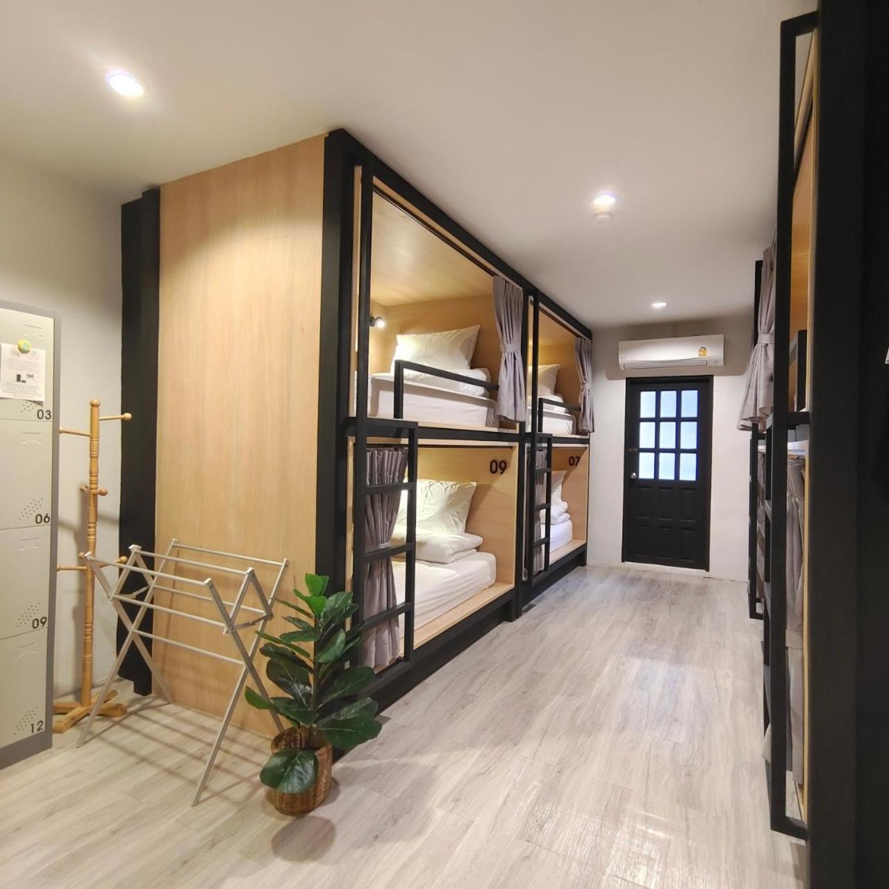 Family Room with Private Bathroom - Photo 1