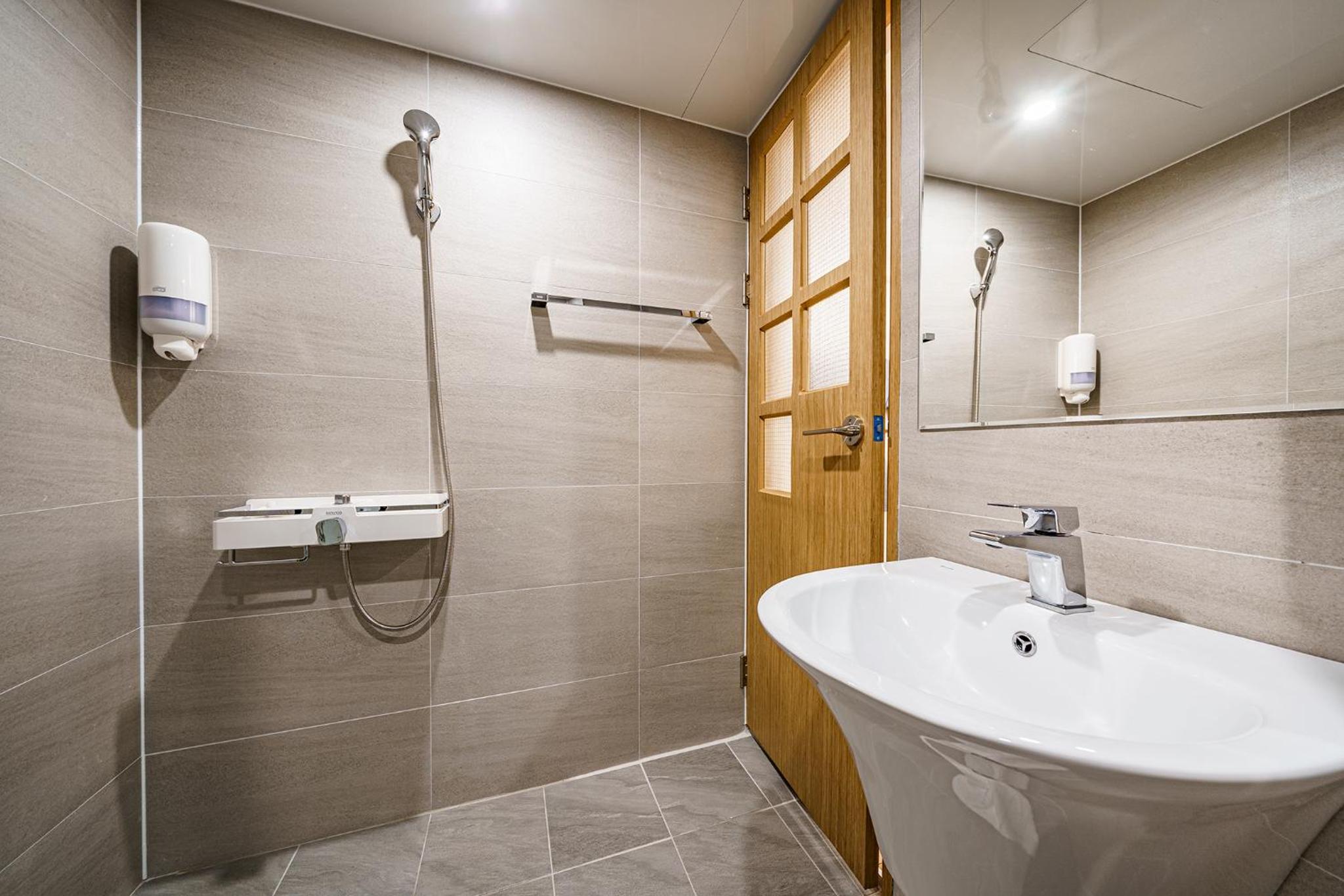 Deluxe Double Room - Photo 5