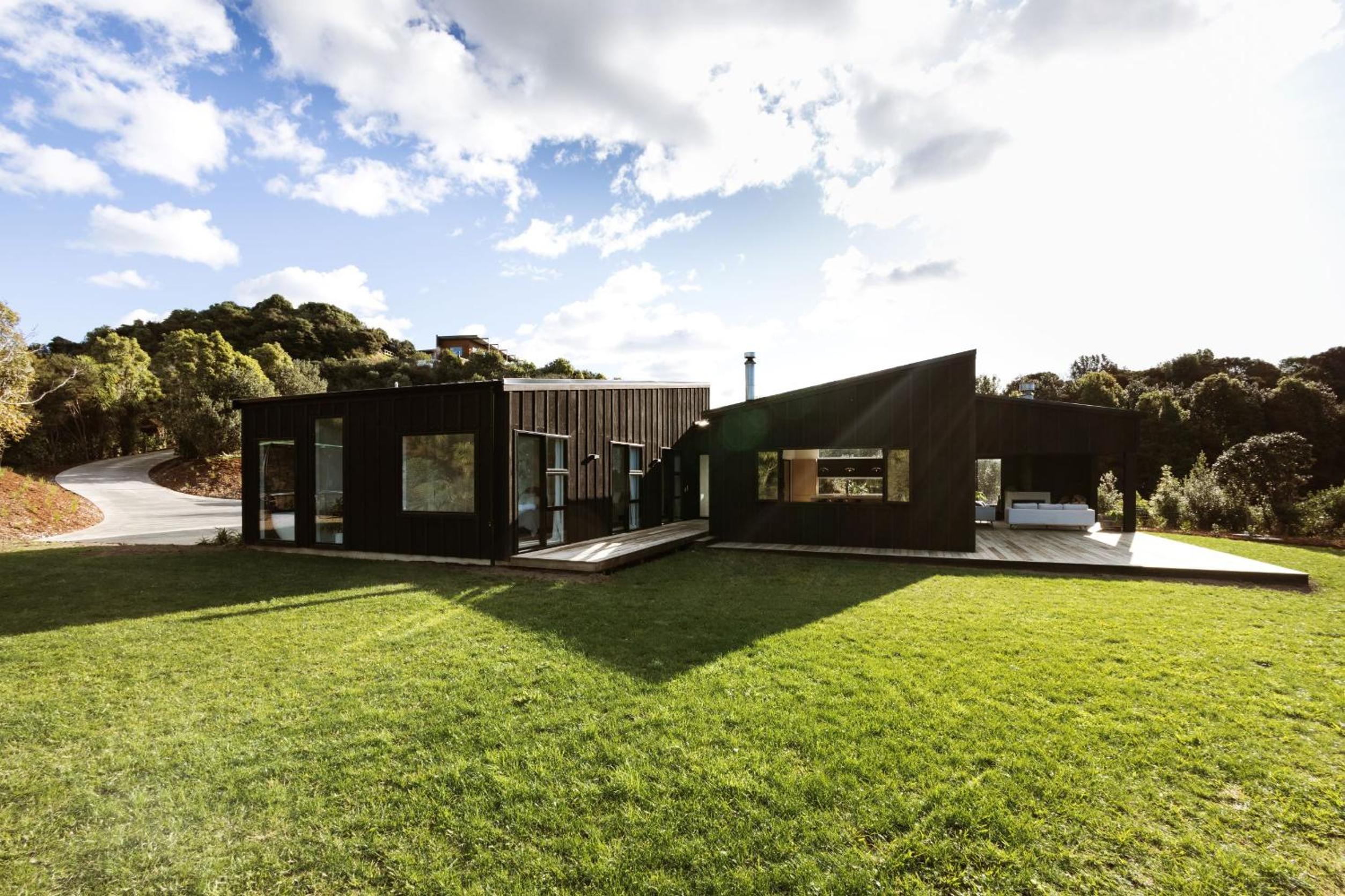 Four-Bedroom House - Photo 14